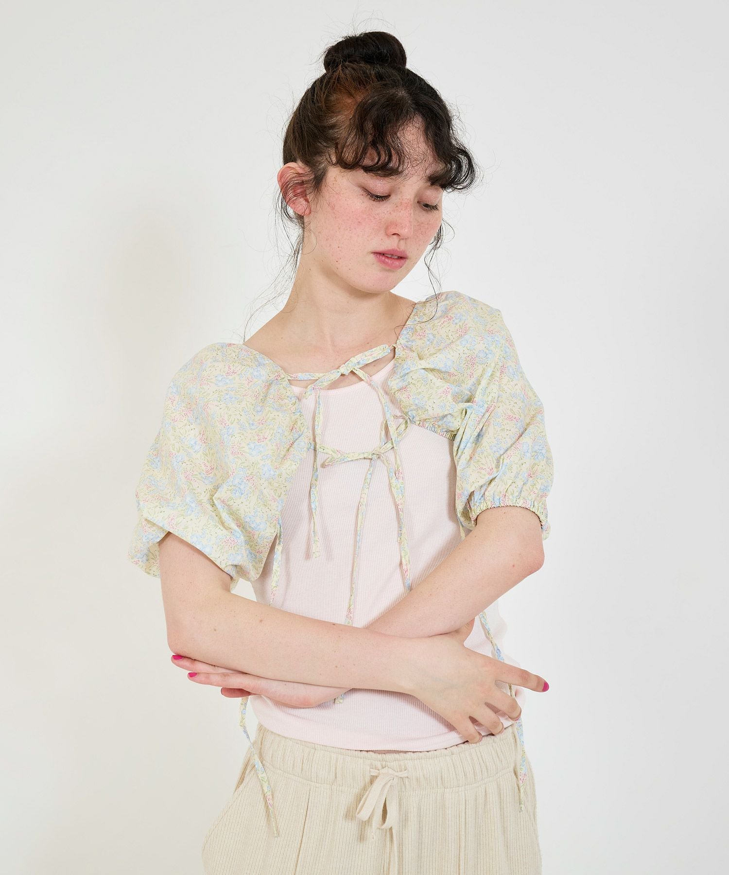 限定Price！SALE 小花柄 レースアップボレロ TINA：JOJUN 全2色