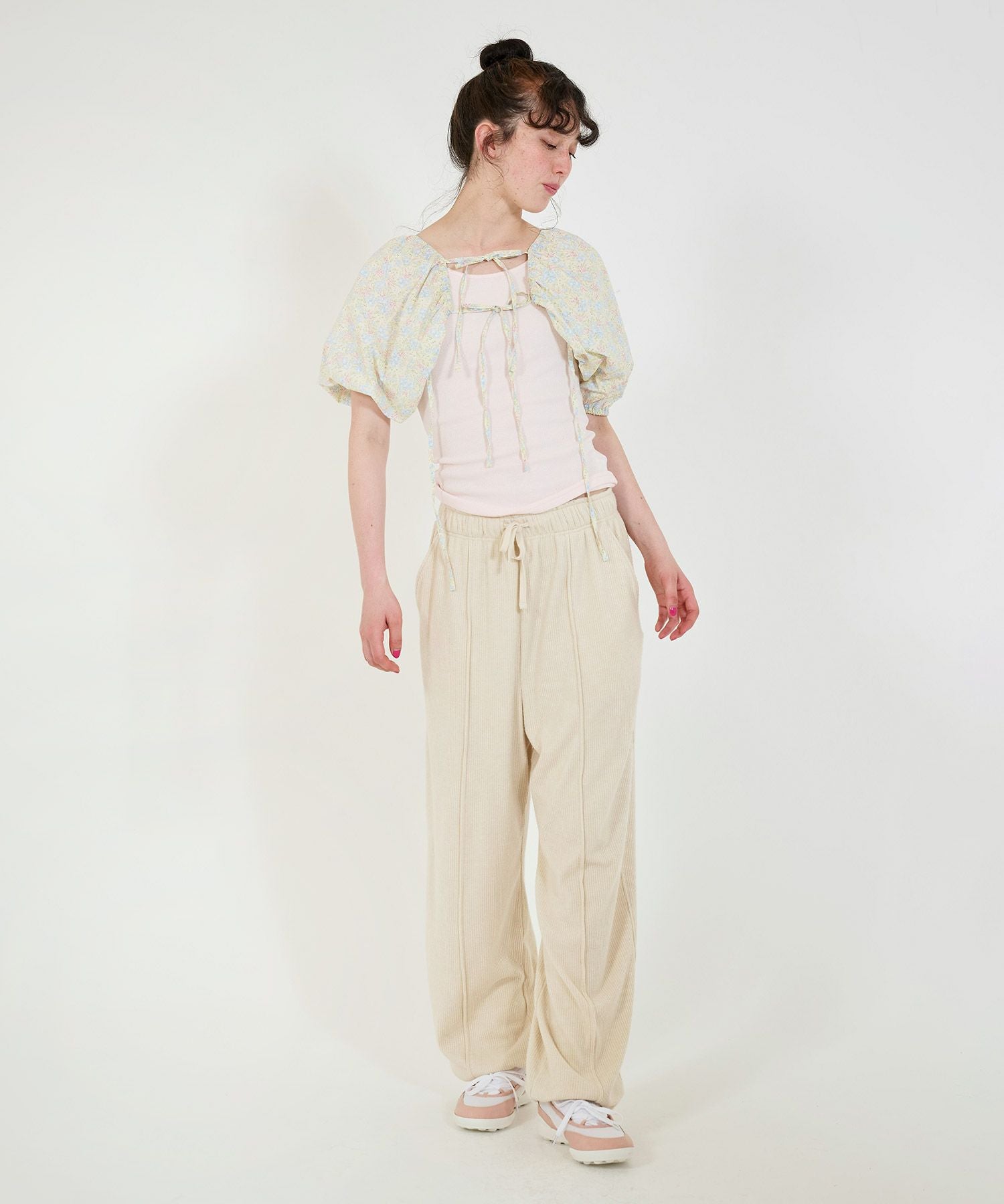 限定Price！SALE 小花柄 レースアップボレロ TINA：JOJUN 全2色