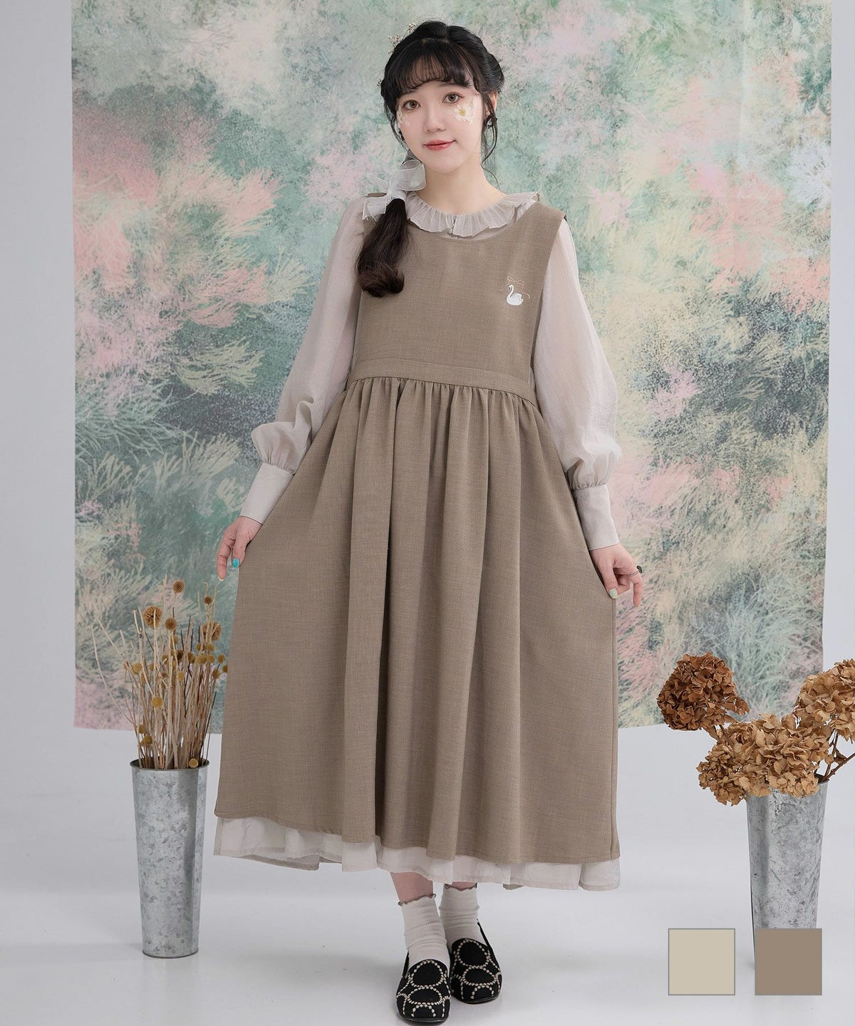 刺繍 ギャザー リネンライク バックオープン 夏 スワン 刺繍 エプロン ワンピース miolite