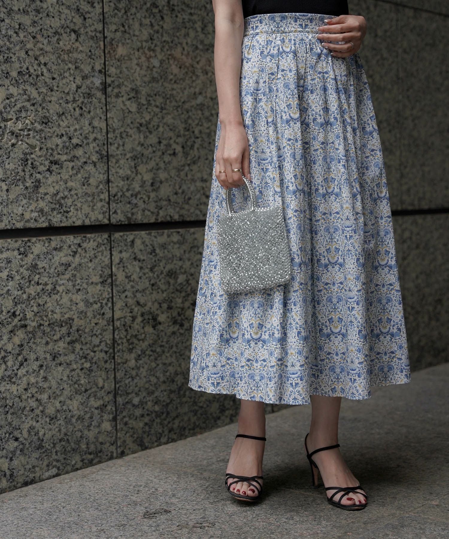 TIME-SALE タック フレア スカート Made with Liberty Fabric HUIT 全2