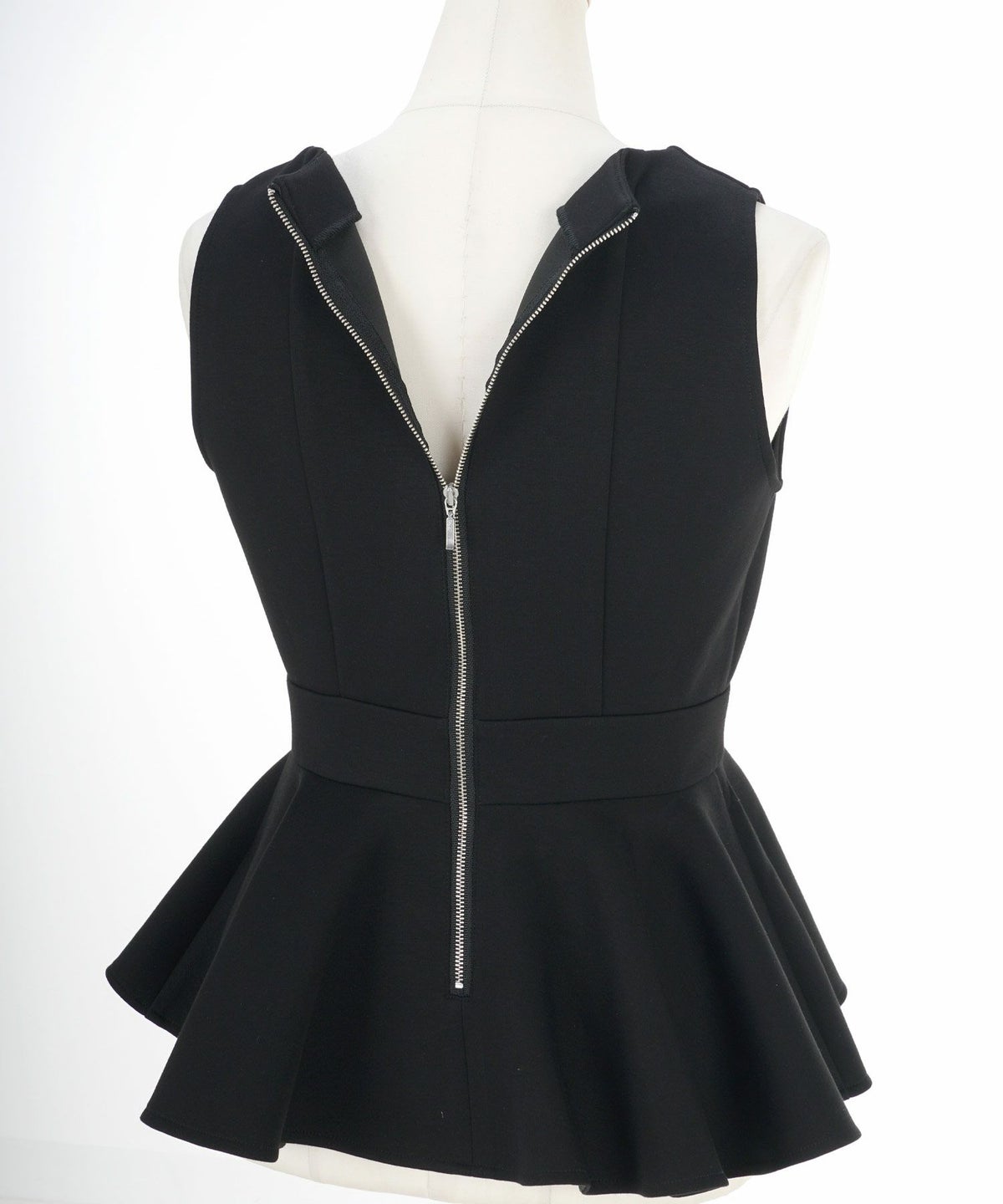 トップス 通販 ブラウス ペプラム レディース ノースリーブ 白 黒 春 夏 秋 かわいい 大人 ジョイントスペース