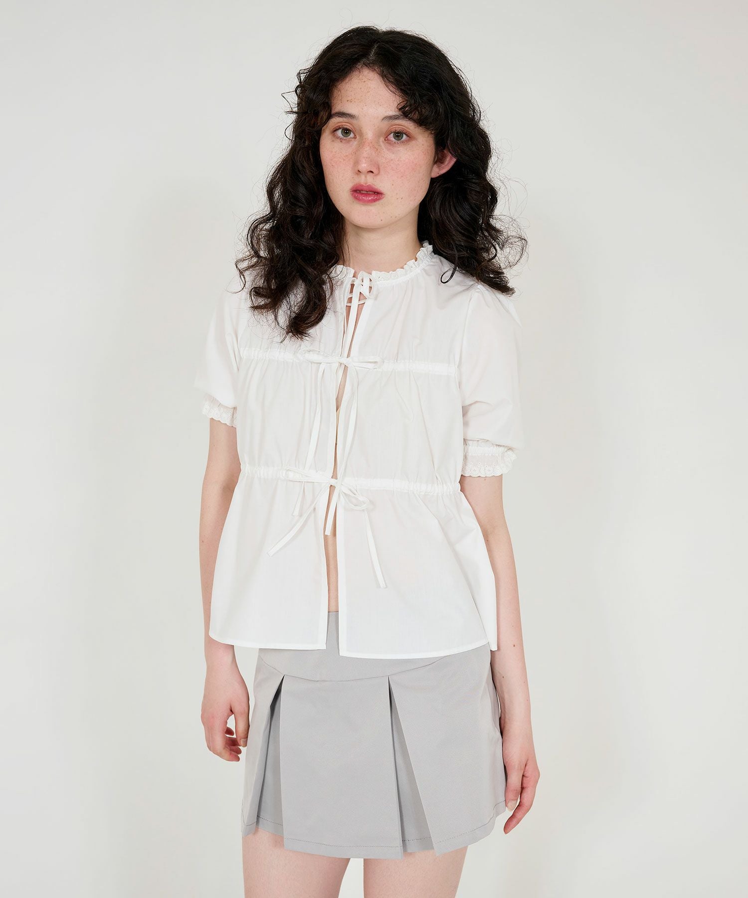 SUMMER SALE フロントリボン ドロストブラウス TINA：JOJUN 全2色