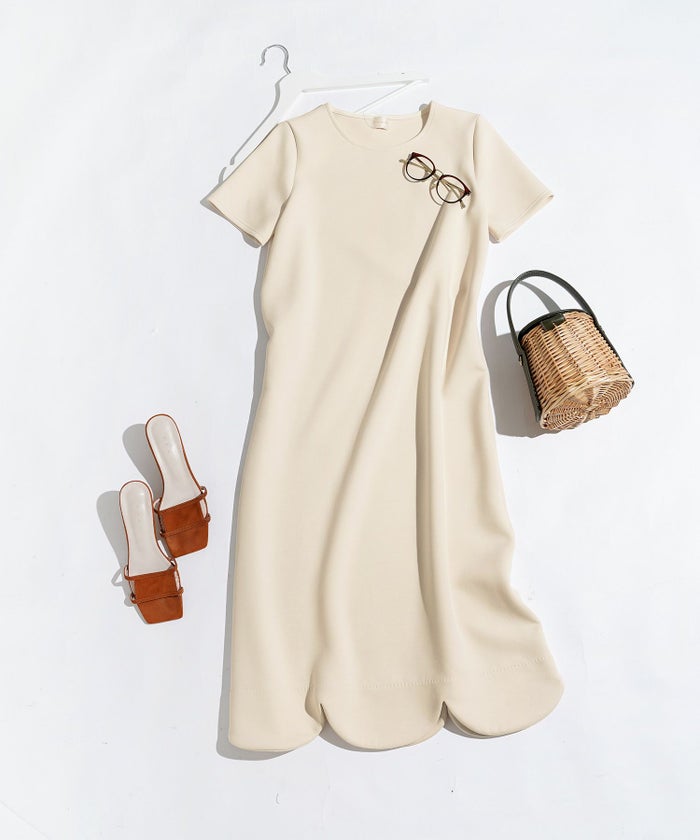 手洗い可/ワンピーススカラップグレー黒ロングレディースかわいい大人半袖無地春夏秋動きやすいジョイントスペース