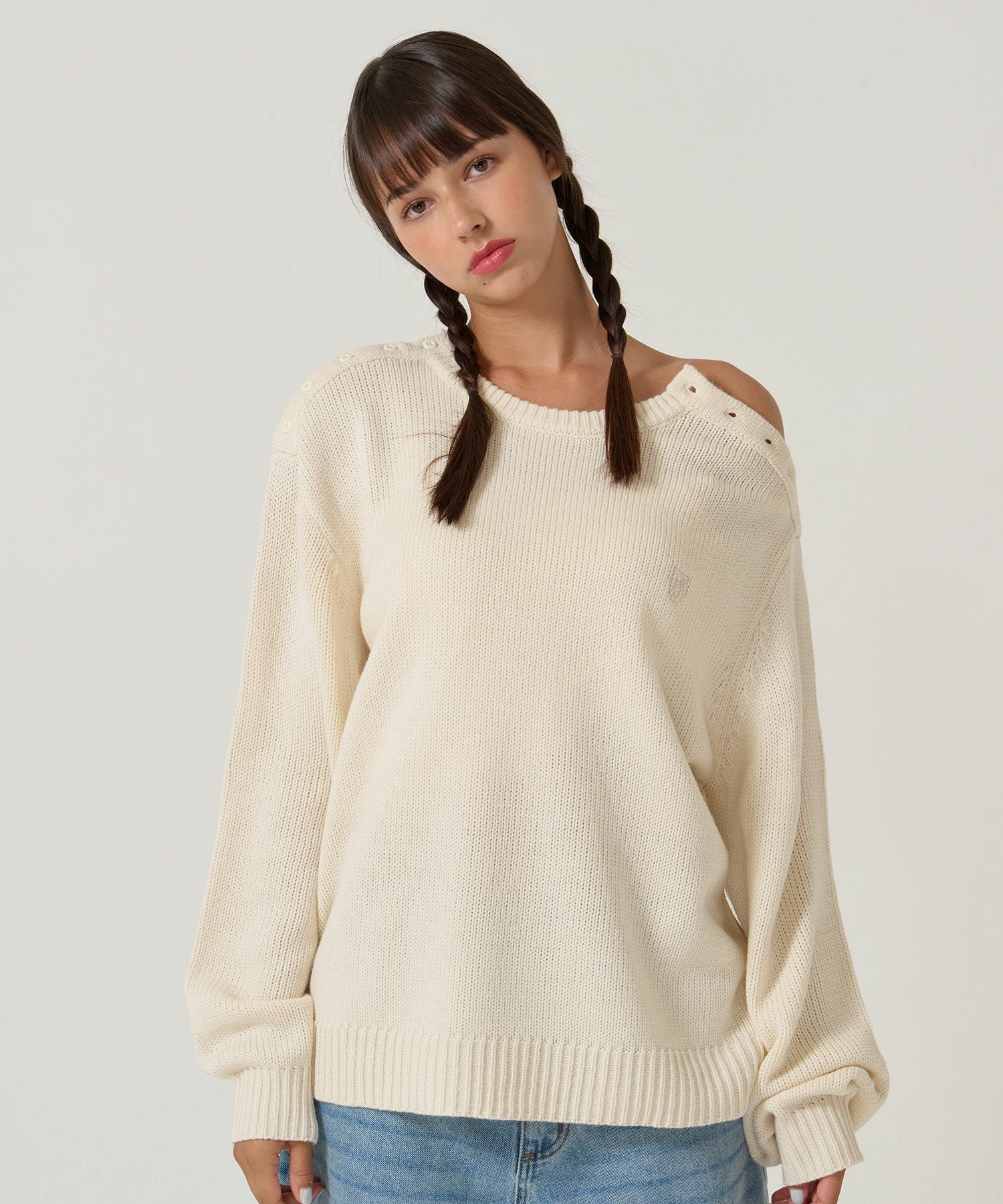 エンブレム付き ショルダーボタンニットプルオーバー TINA：JOJUN 全5