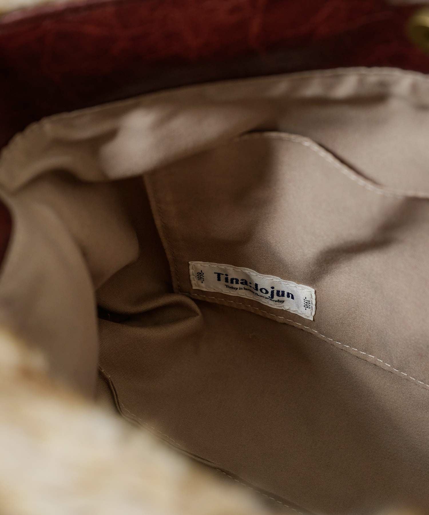 ヴィンテージライク フェイクファーハンドバッグ TINA：JOJUN 全2色