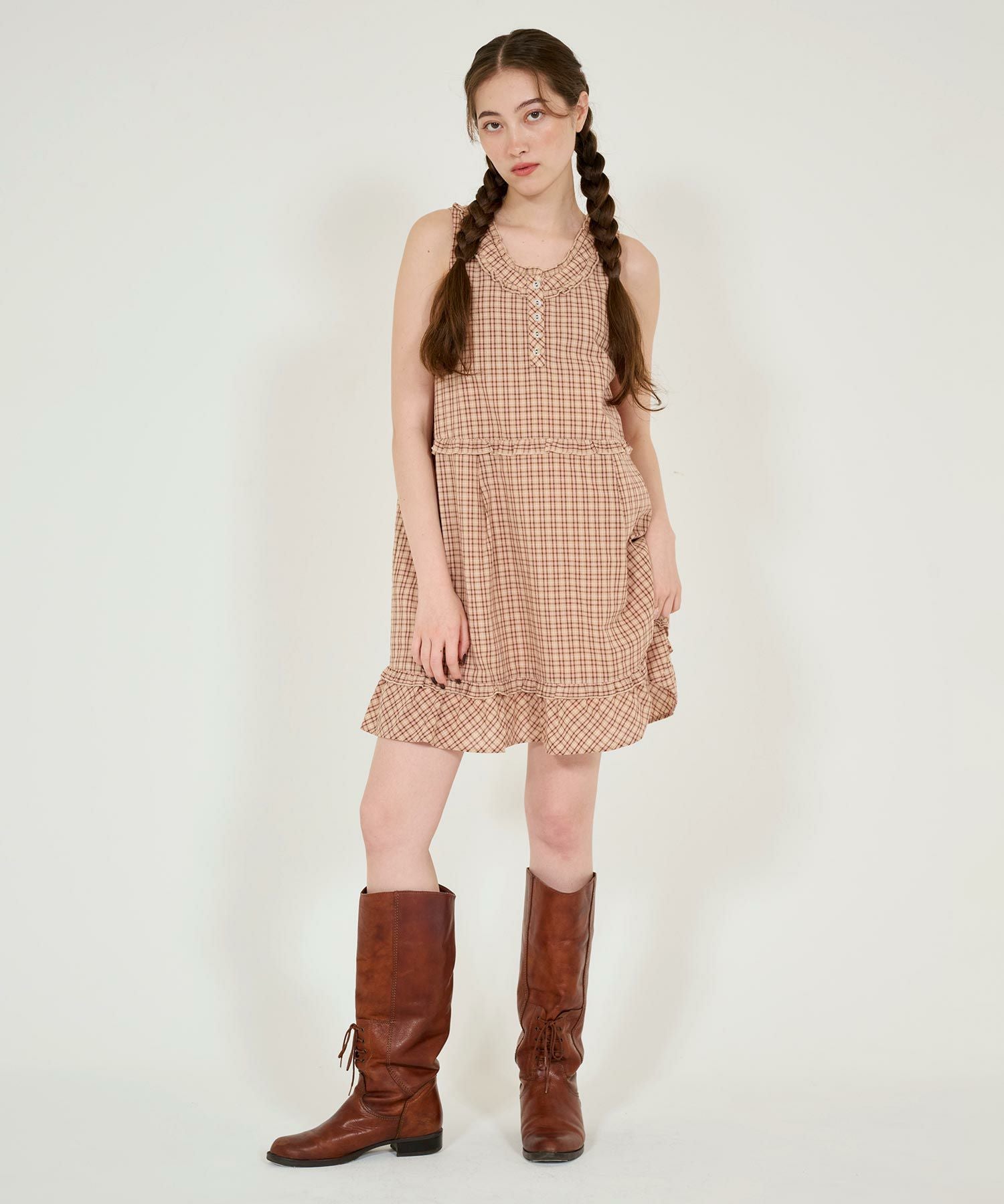 裾フリル ノースリーブチェックワンピース TINA：JOJUN 全2色｜tnj331