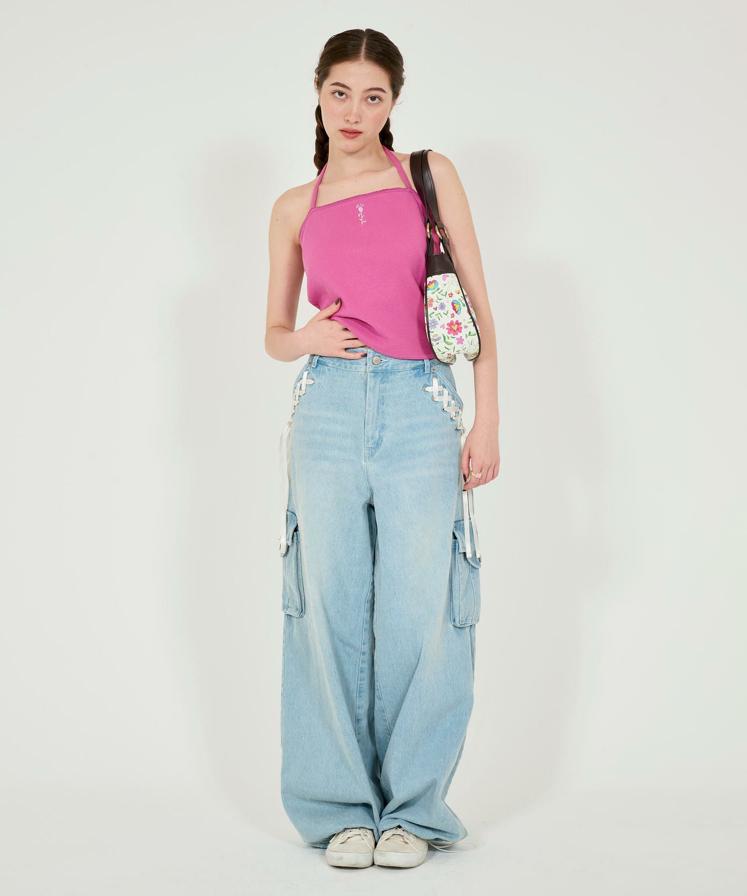 Wacoalグリーン色 花刺繍キャミソール高級感あふれるシルクのような肌触り新品 GWSALE 2WAY フラワー刺繍キャミソール TINA：JOJUN 全3色｜tnj531