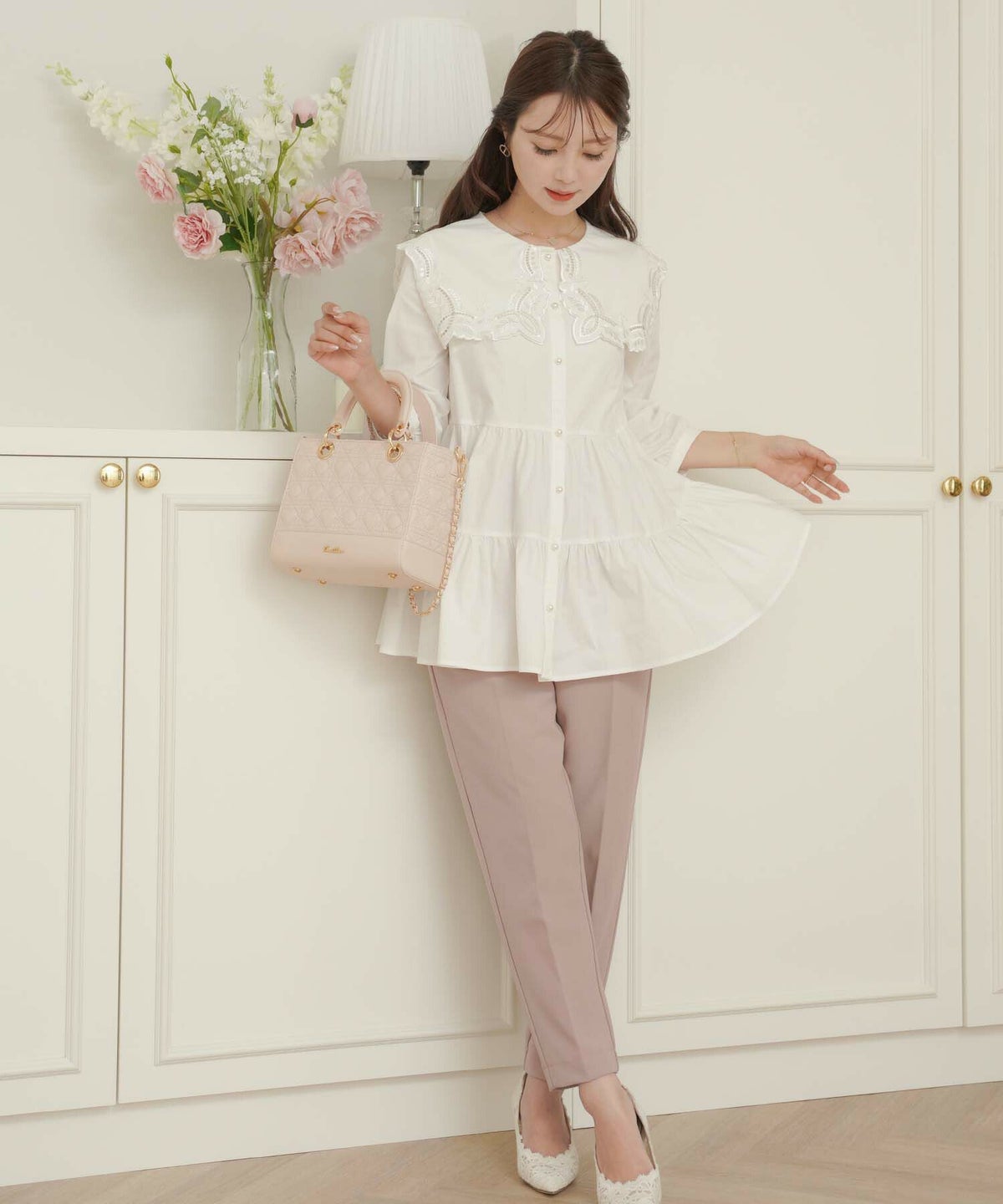 レディース/ボトムス/パンツ/テーパードパンツ/スラックスパンツ/オフィススタイル/ピンク/モカ/ブラック/伸縮/動きやすい/快適/ストレッチ/伸びる/ドロスト/ウエストリボン/ポケット/エレガント/綺麗め/入卒園/学校行事/カジュアル/フェミニン