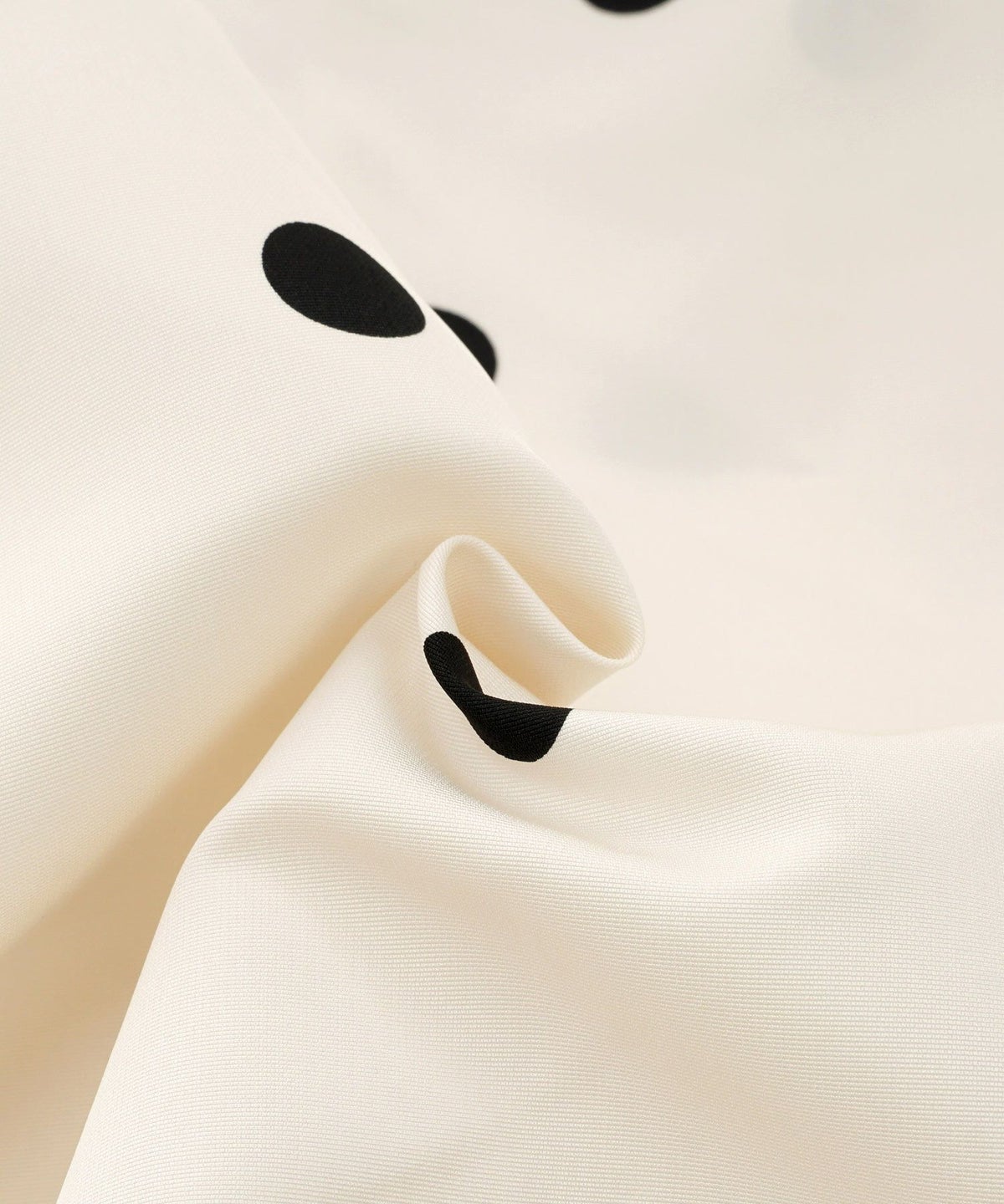 手洗い可 日本製 ブラウス レディース トップス 水玉 パフスリーブ 白黒 ロング きれいめ オフィス かわいい ジョイントスペース