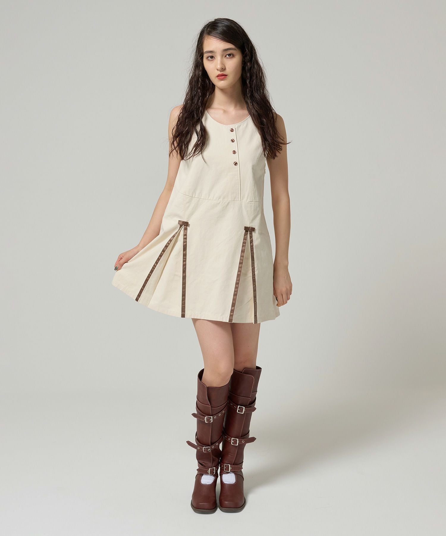 SUMMER SALE リボンプリーツ ミニ丈ワンピース TINA：JOJUN 全2色