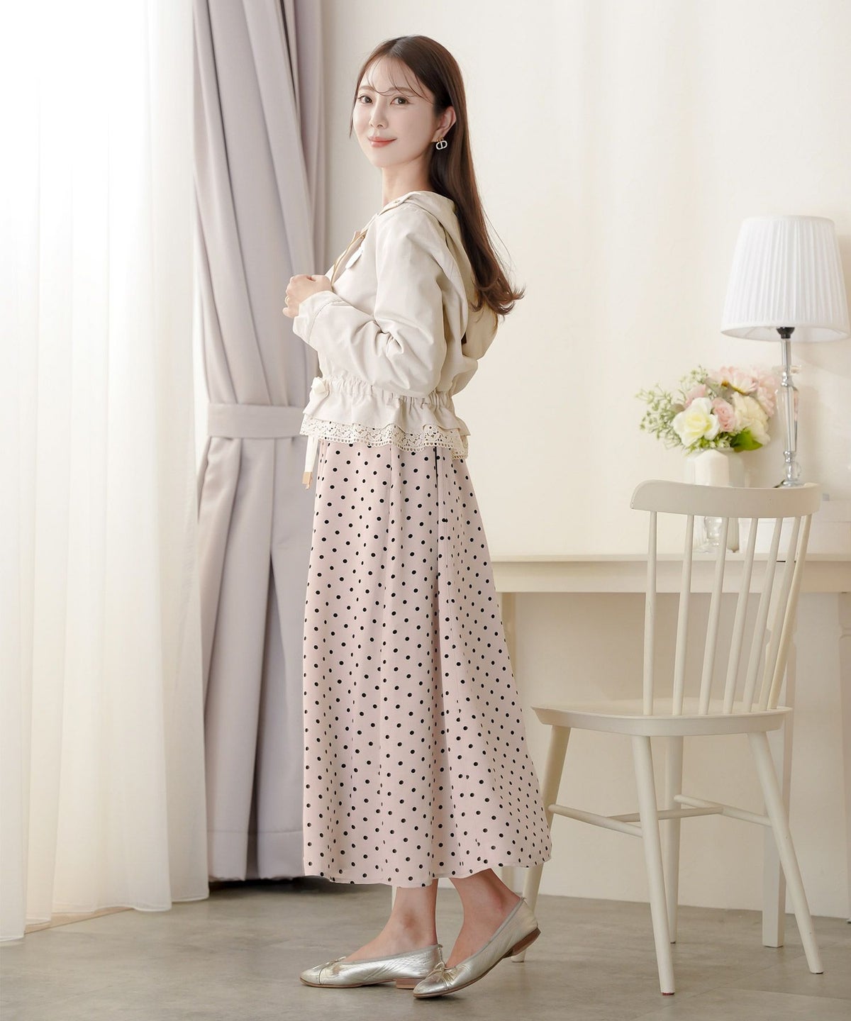 レディース/アウター/軽羽織/春コート/秋コート/撥水/防水/雨具/ショート丈/ミドル丈/長袖/フード/ボタン/袖口ゴム/アイボリー/ネイビー/ブラック/上品/シンプル/レインコート/ゴールド/春/秋/雨の日/お出かけ/新色/バレンタイン/ピンクブルーグレー/サックス/春カラー/梅雨