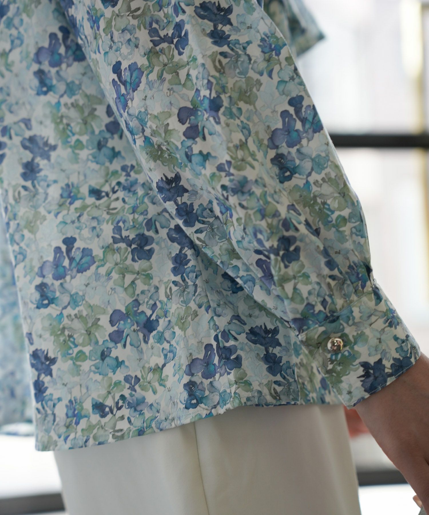TIME-SALE ケープデザイン ブラウス Made with Liberty Fabric HUIT 全