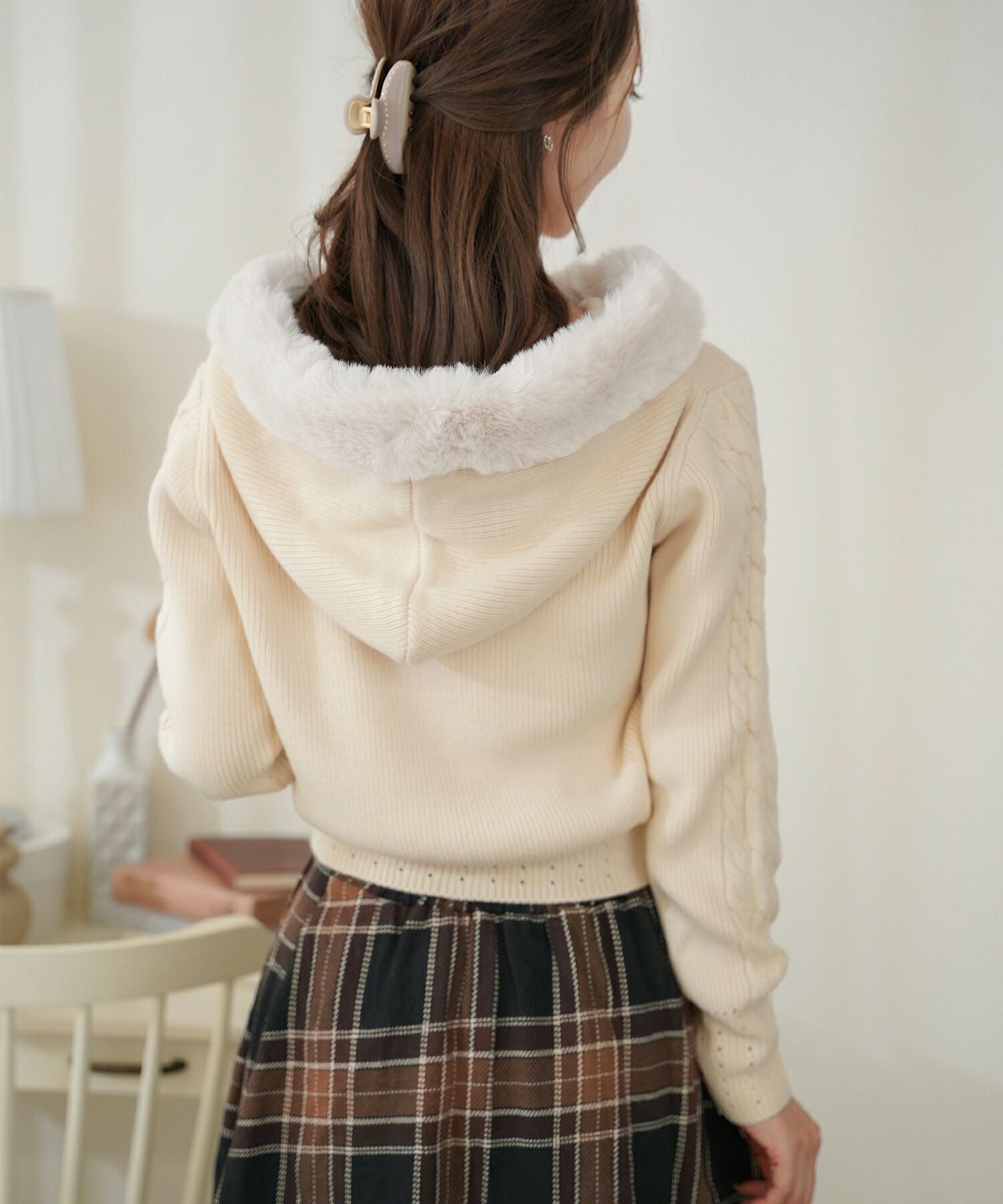 フードファー ニットパーカー