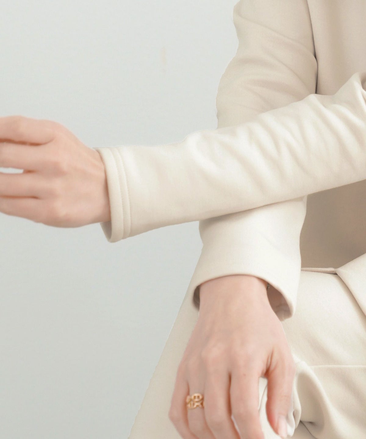 手洗い可 日本製 トップス スカラップ ダンボールニット 春夏 秋 白黒 ウォッシャブル 洗える 動きやすい ジョイントスペース