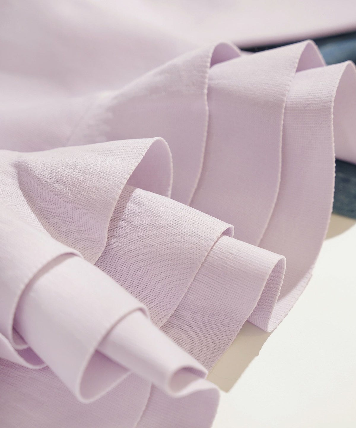 手洗い可 ポリエステル100% ニット トップス レディース かわいい オフィス きれいめ 長袖 白黒 秋冬春 ジョイントスペース