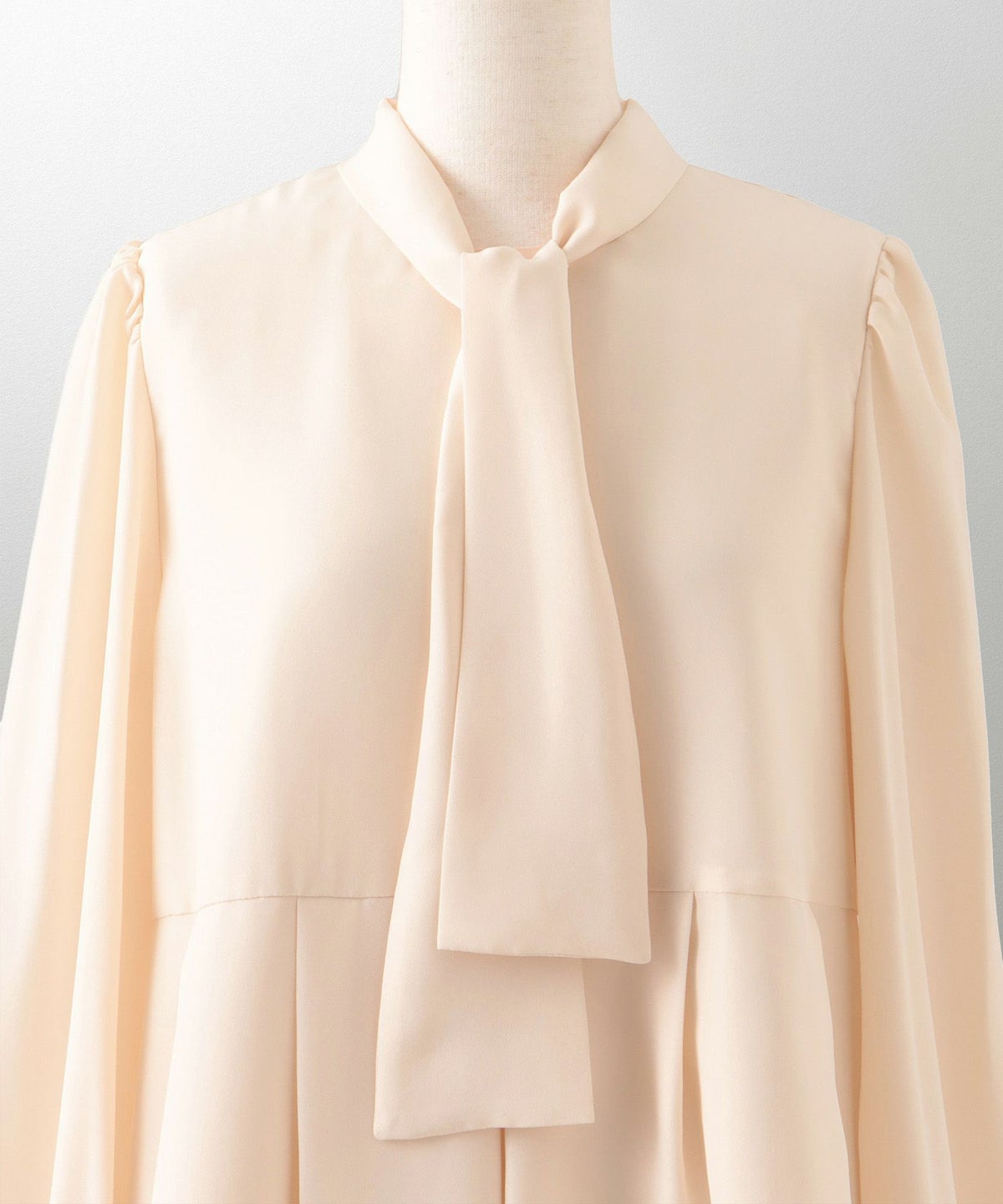 フォーマル オケージョン プリーツ タック ペプラム パフスリーブ/アイボリー/ピンクベージュ/ブラック/M