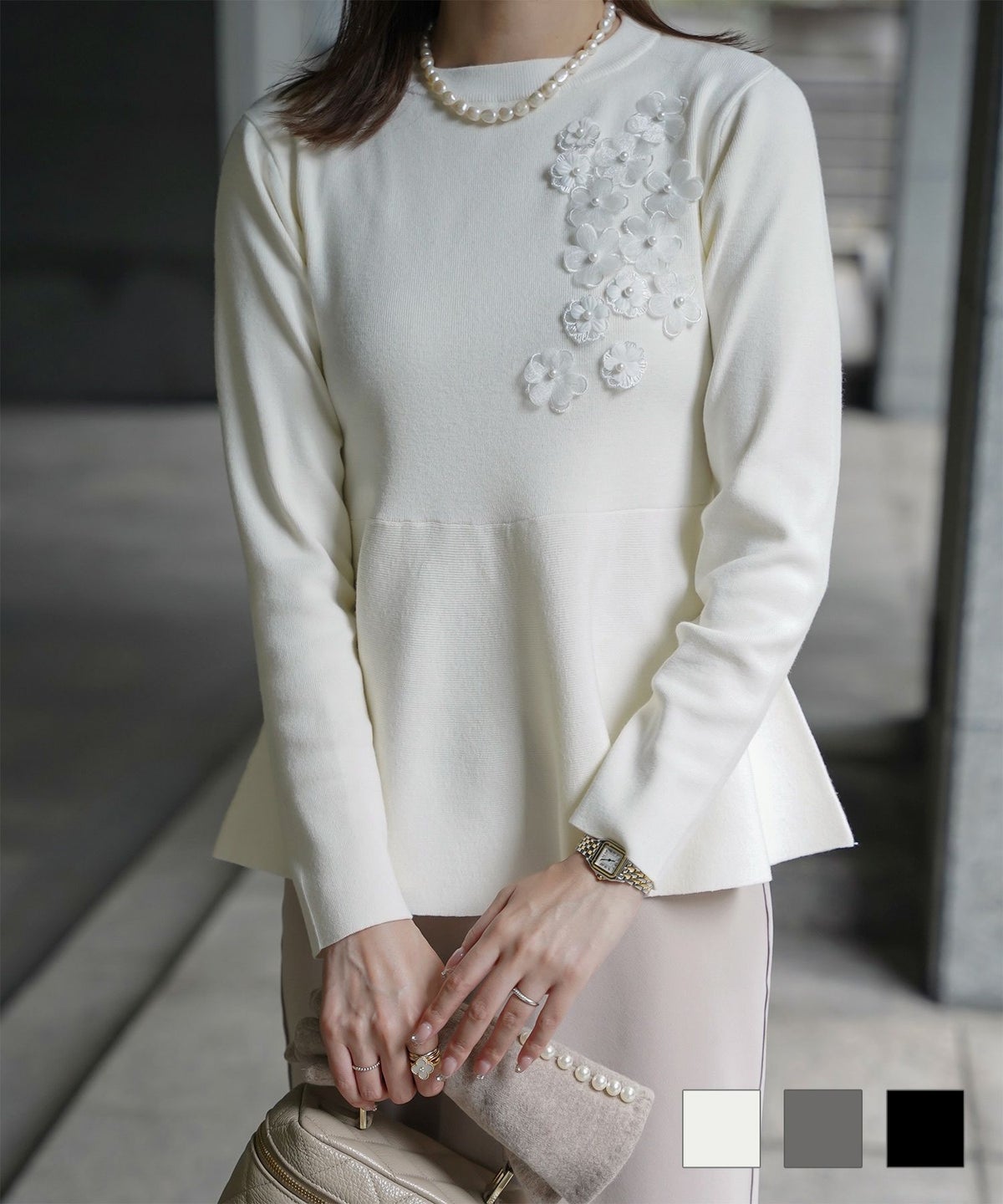 デコレーション アシンメトリー パール ペプラム フレア フラワーモチーフ ニット トップス HUIT