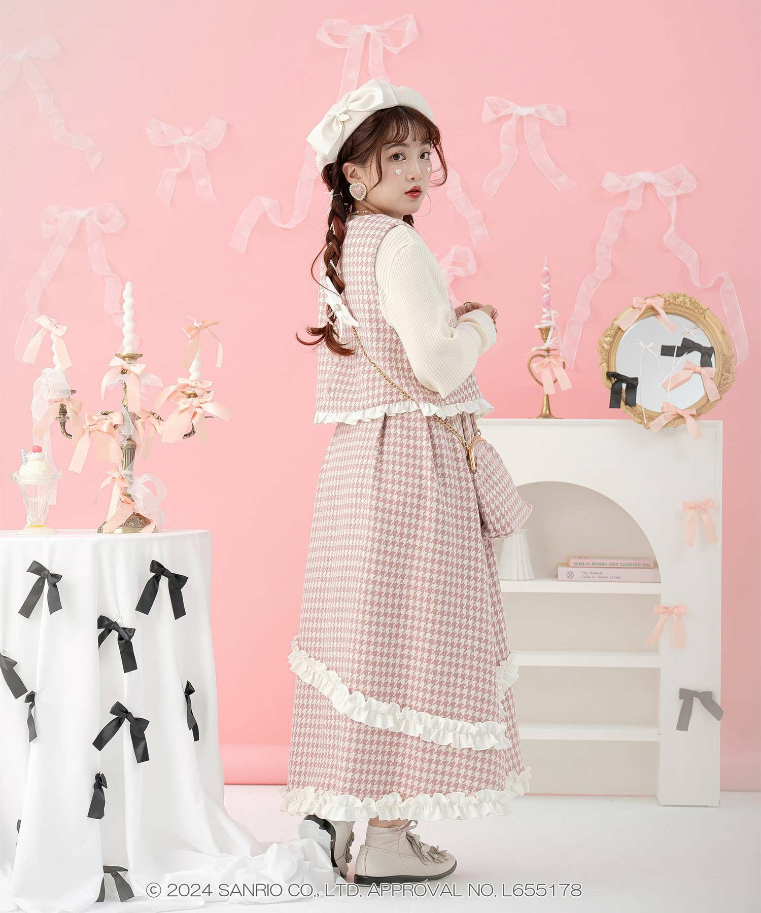 サンリオキャラクターズ コラボ 千鳥柄刺しゅう フリルスカート