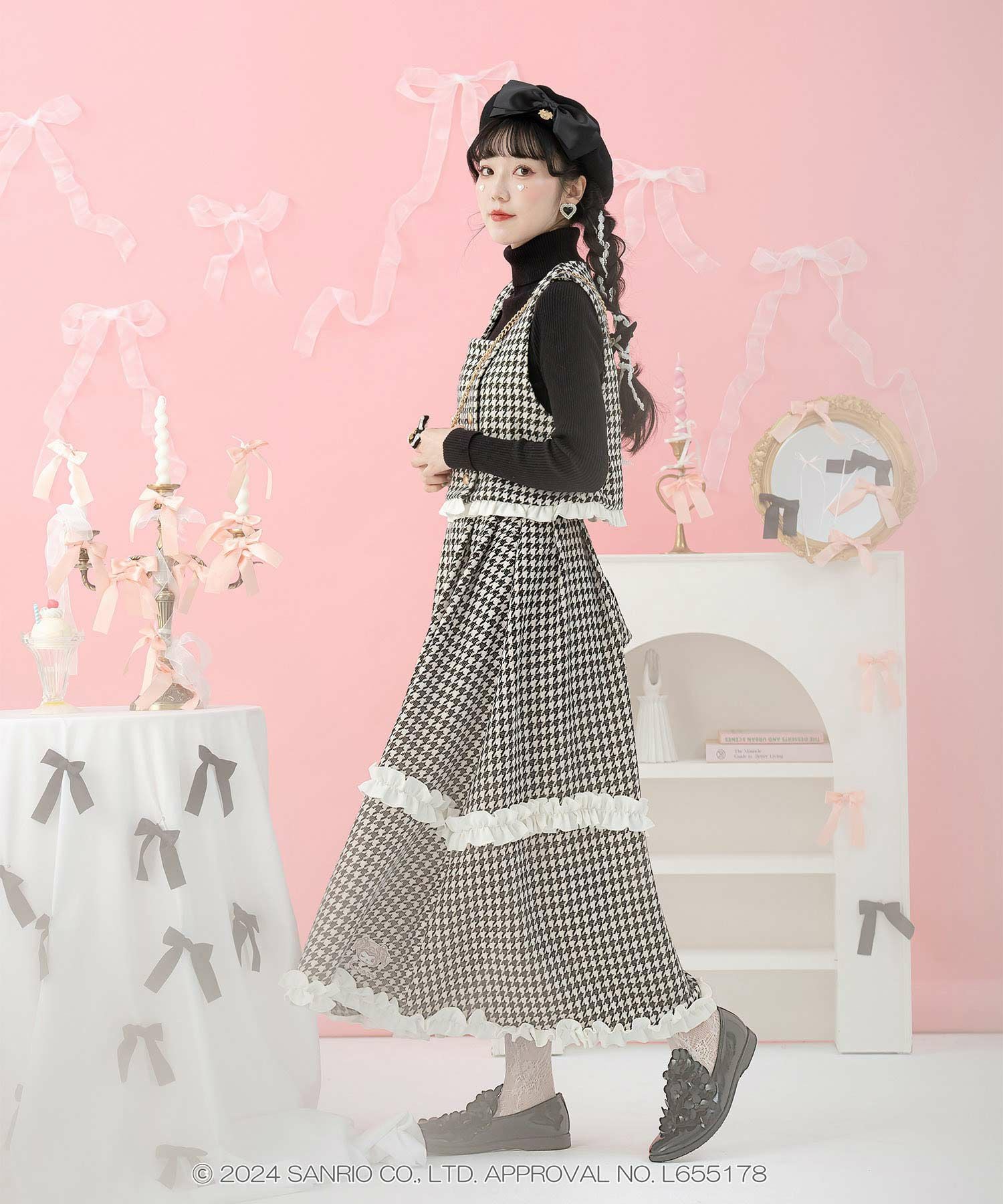 サンリオキャラクターズ コラボ 千鳥柄刺しゅう フリルスカート