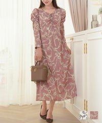 レディース ワンピース リボン柄 リボン ドロスト 線描き 手描き トレンド ホワイト ピンク モノクロ モノトーン バレンタイン 上品 エレガント フェミニン 大人 20代 30代 デート 女子会 リボン パターン フロントドロスト ワンピース le reve vaniller