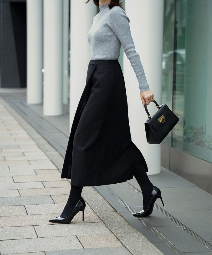 Aライン ウエストゴム ミモレ丈 くるみボタン 秋冬/アイボリー/ベージュ/ブラック/M