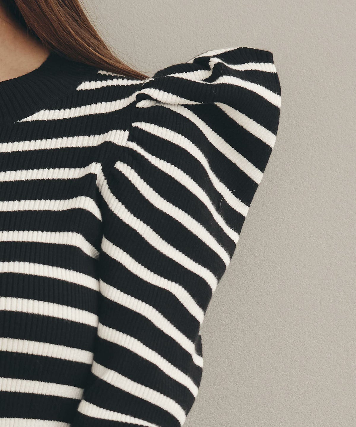 手洗い可ニットトップス秋春冬白黒長袖レディースかわいいきれいめオフィスジョイントスペース