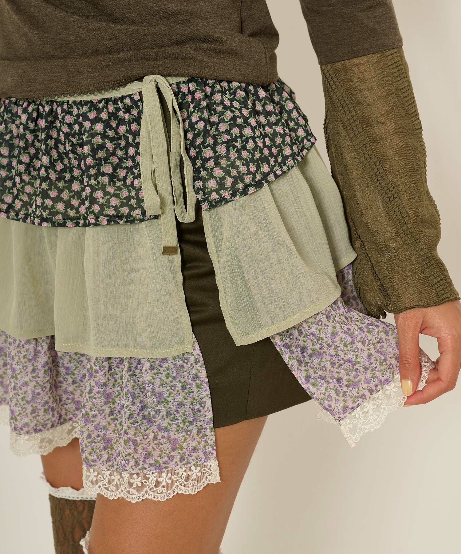 フリルラップレイヤード ショートパンツ TINA：JOJUN 全2色｜tnj711