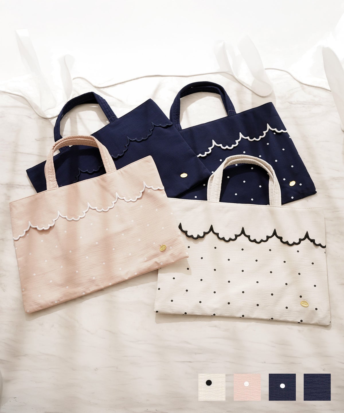 入学式 卒業式 A4サイズ スリッパ入れ スカラップ ドット プリント 刺繍 トレンド 上品 エレガント フェミニン かわいい きれいめ アイボリー×ブラック ピンクベージュ×オフ ネイビー×オフ ネイビー ドット スカラップ サブバッグ le reve vaniller