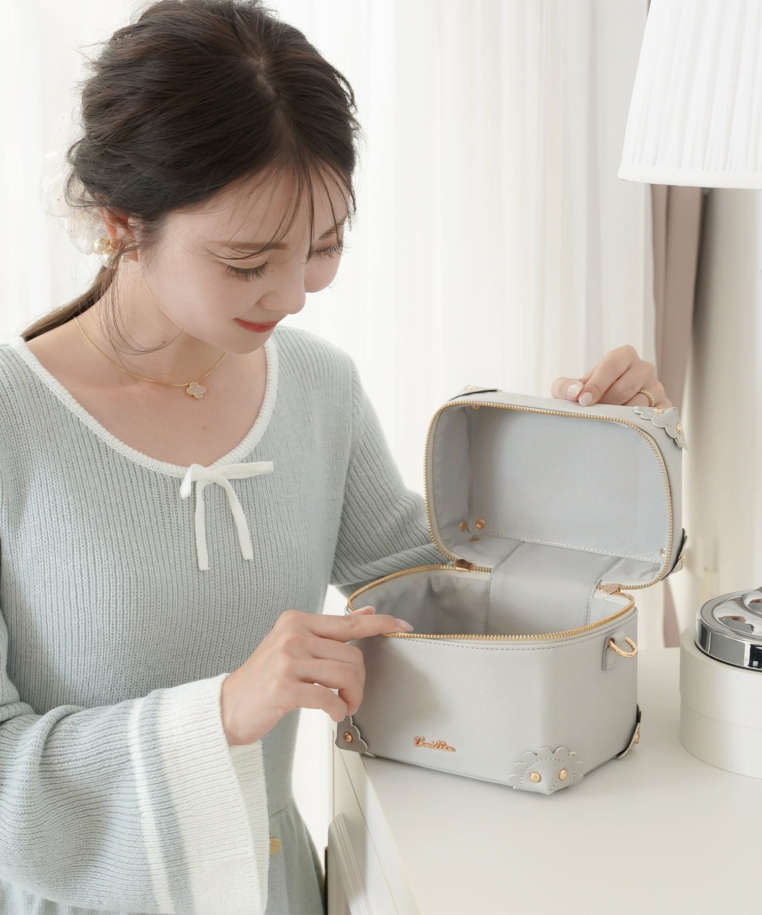 フラワーモチーフ スカラップ バニティ バッグ le reve vaniller 全3色