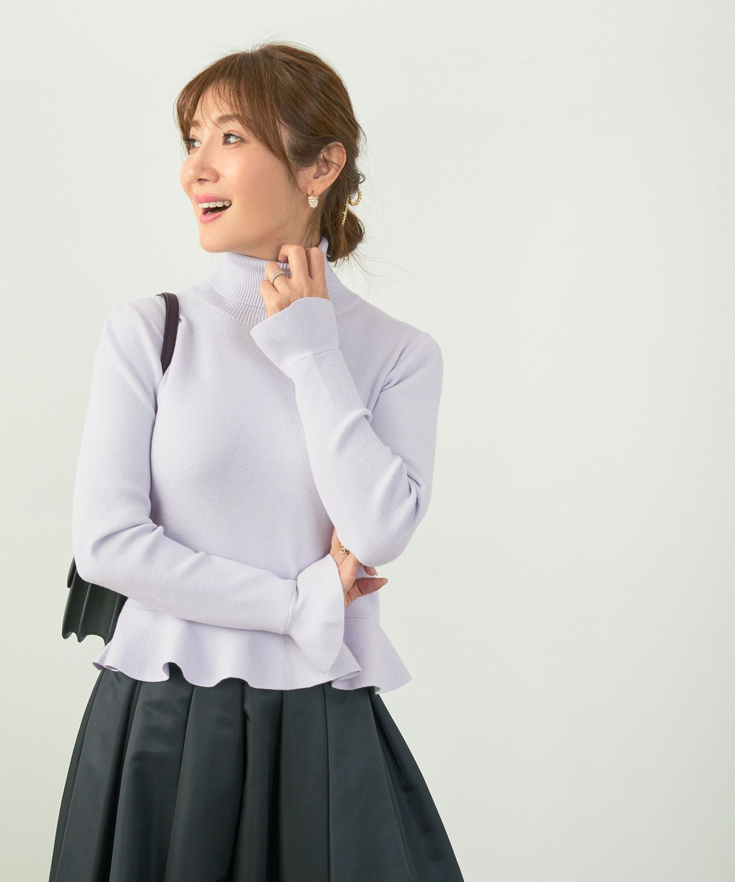 最終お値下げ【Rene】2023＊タートルニット タートルネック 袖 裾フレア ニット