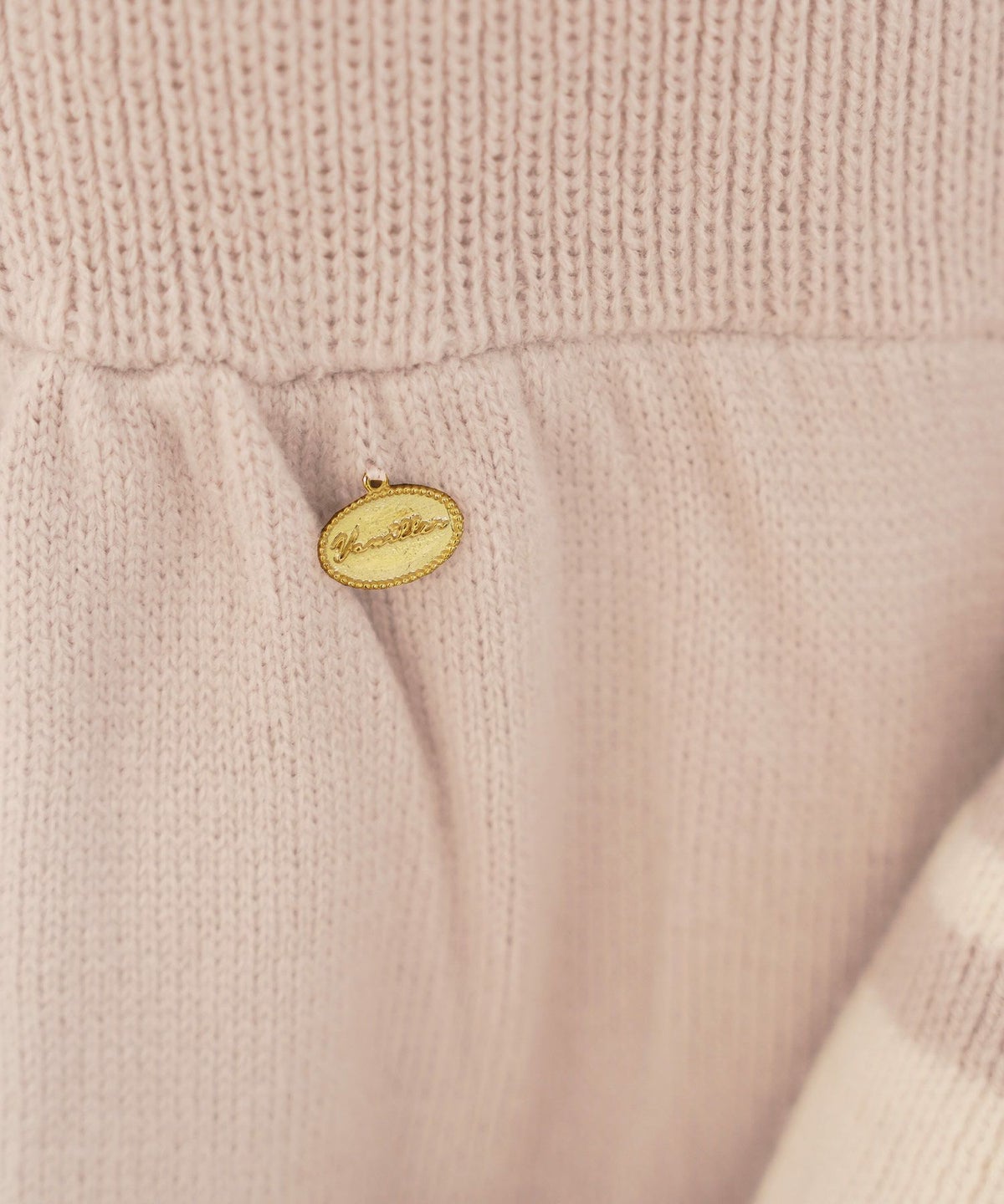 レディース/ワンピース/ニットワンピース/バイカラー/配色/リボン/V字ネック/袖フレア/ベルスリーブ/ピンクベージュ/ライトブルー/チャコール/伸縮/きれいめ/エレガント/フェミニン/秋/冬/春