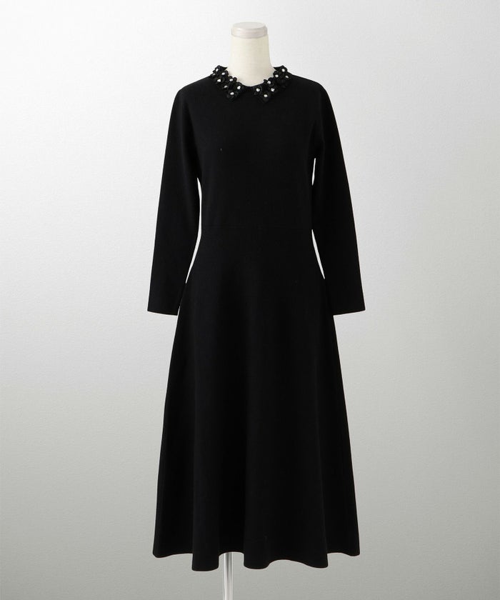 フラワーモチーフ 襟付き ニット ワンピース HUIT ネイビーミックス/アイボリー/ネイビー/ブラック/ミックス