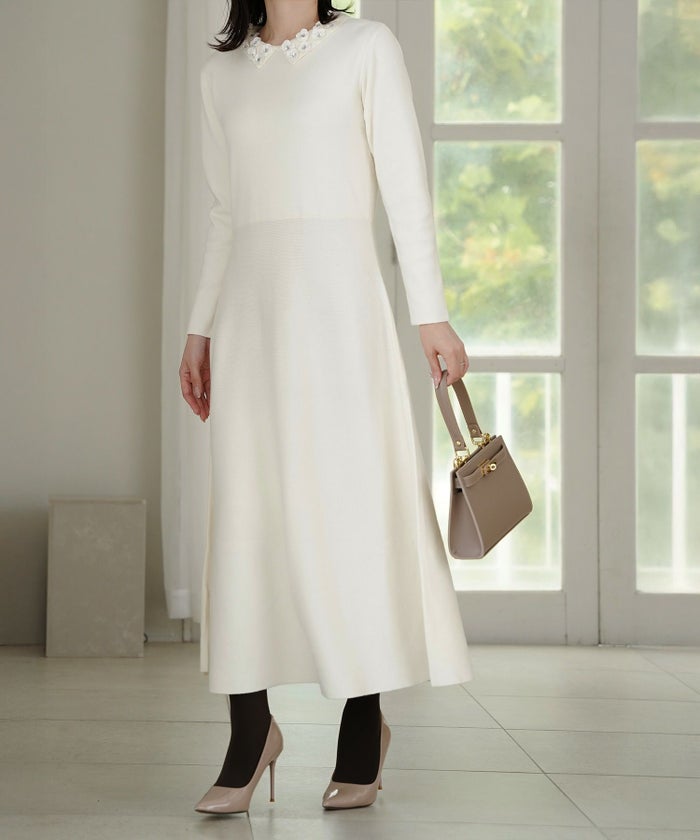 フラワーモチーフ 襟付き ニット ワンピース HUIT ネイビーミックス/アイボリー/ネイビー/ブラック/ミックス