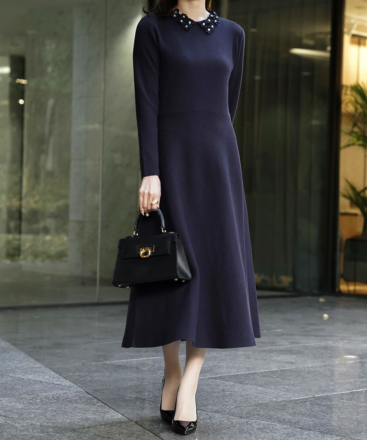 フラワーモチーフ 襟付き ニット ワンピース HUIT ネイビーミックス/アイボリー/ネイビー/ブラック/ミックス