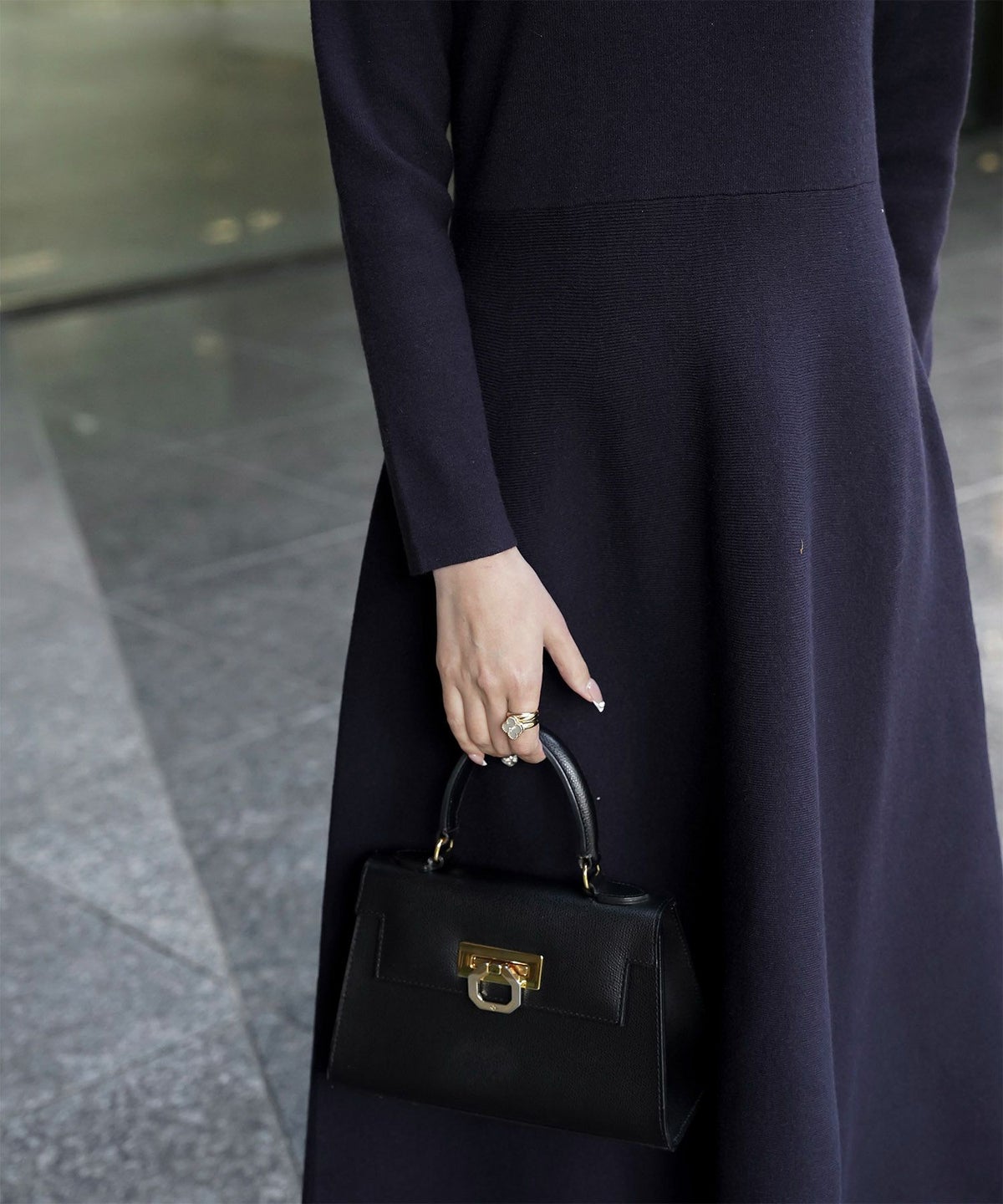 フラワーモチーフ 襟付き ニット ワンピース HUIT ネイビーミックス/アイボリー/ネイビー/ブラック/ミックス