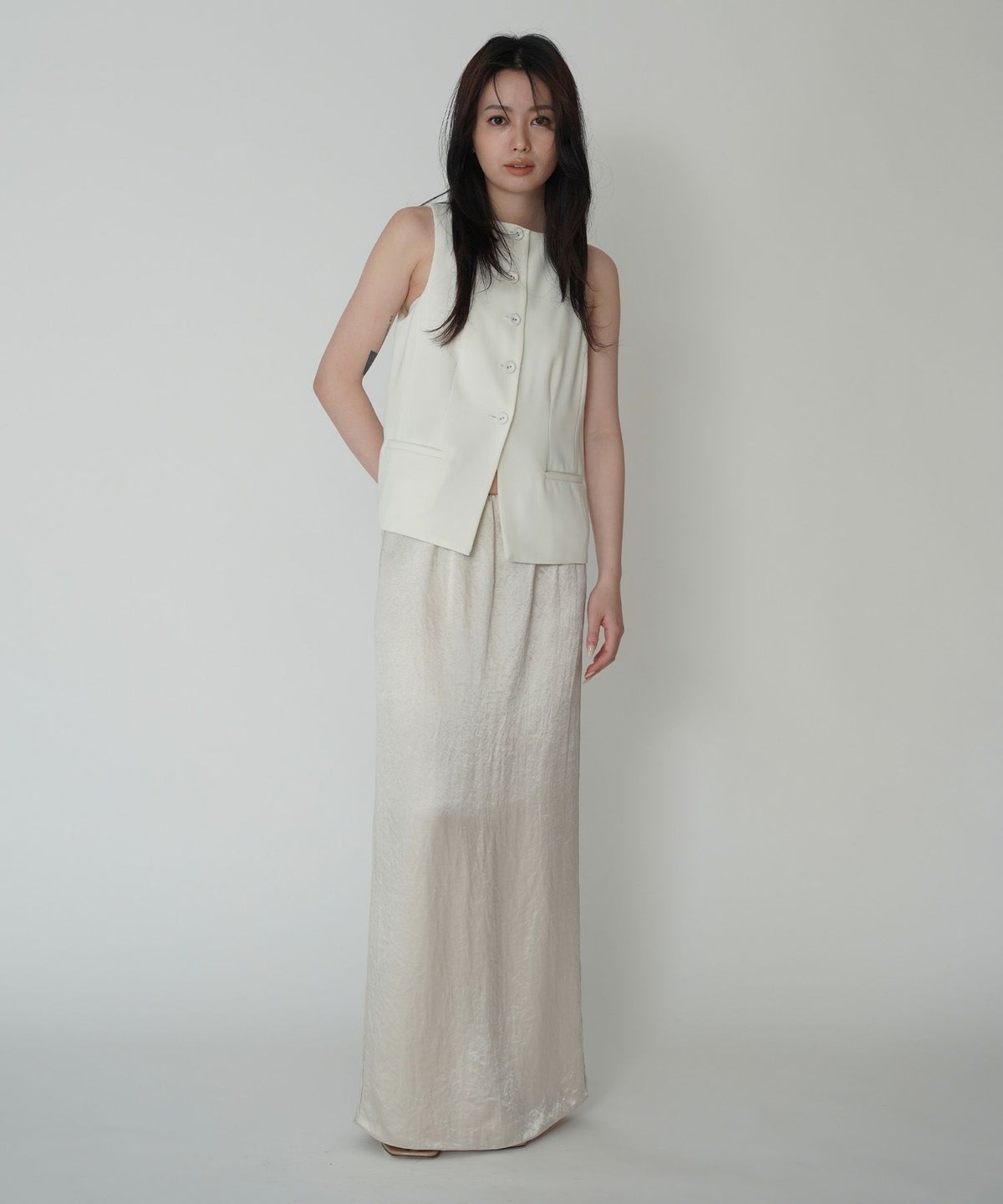 アセテート サテン スカート Iライン 光沢 アイボリー/ブラック/フリー/ロング丈