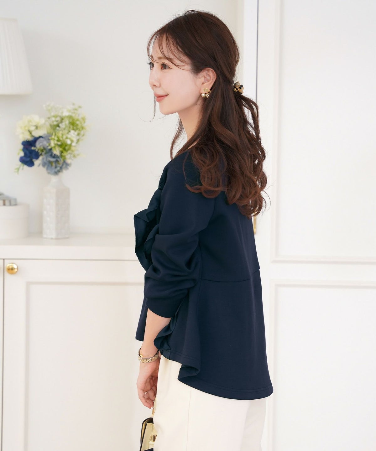 レディース/トップス/プルオーバー/カットソー/ダンボールニット/伸縮性/長袖/春/秋/冬/ワンマイル/旅行/運動会/お出かけ/オフィスカジュアル/きれいめ/動きやすい/フリル/上品/エレガント/カジュアル/フェミニン/アイボリー/ピンク/ネイビー