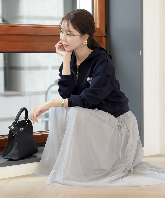 レディース/トップス/パーカー/カットソー/ダンボールニット/伸縮性/長袖/春/秋/冬/ワンマイル/旅行/運動会/お出かけ/オフィスカジュアル/エレガント/カジュアル/フェミニン/刺繍/ハート/ロゴ/アイボリー/ピンク/ネイビー/新色/ブラ