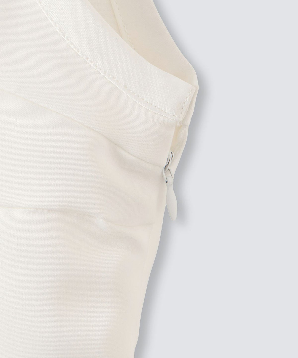 フェテッシュ サテン プルオーバー KINO THE KEI