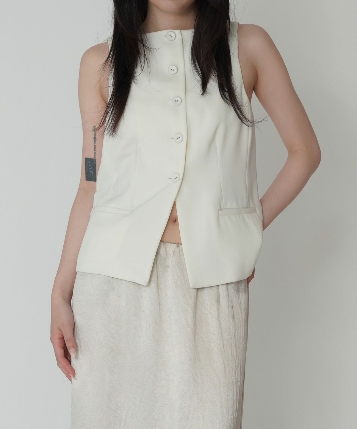 ベスト プルオーバー KINO THE KEI