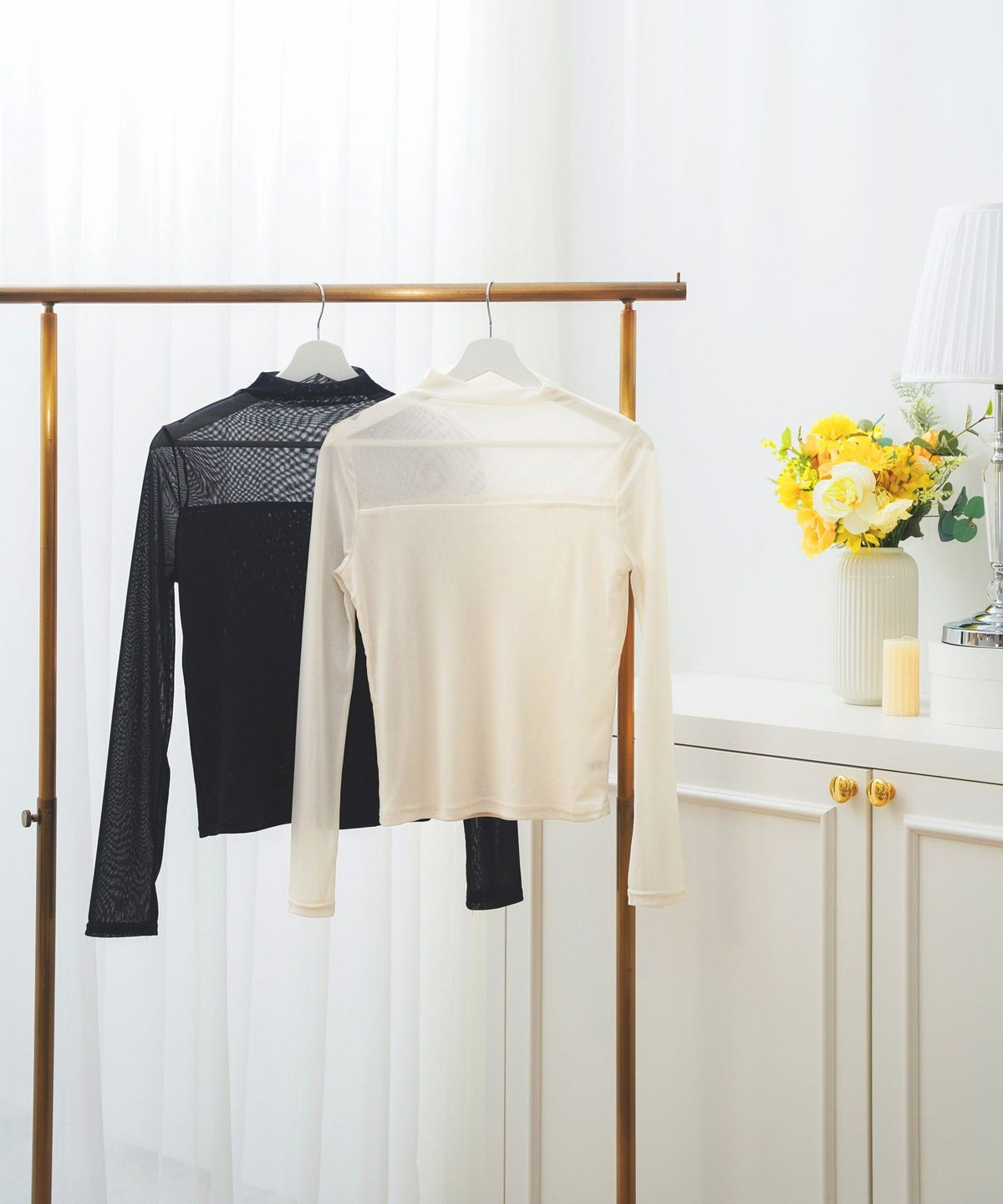 セレクトシアートップス素材レディース服かわいいきれいめ大人細身白黒春秋ジョイントスペース