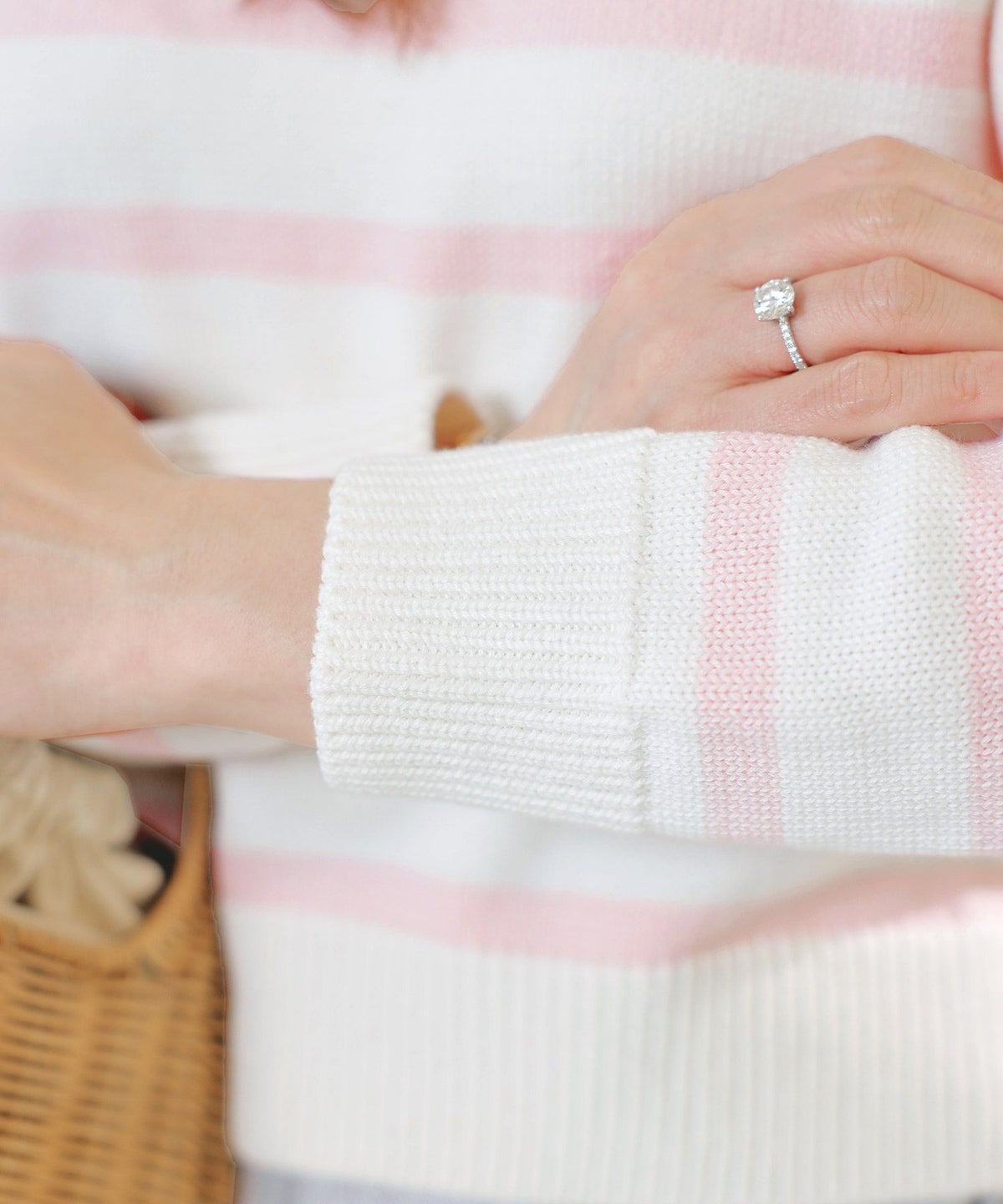 手洗い可トップスレディースニット春秋かわいいオフィスきれいめピンク大人ジョイントスペース