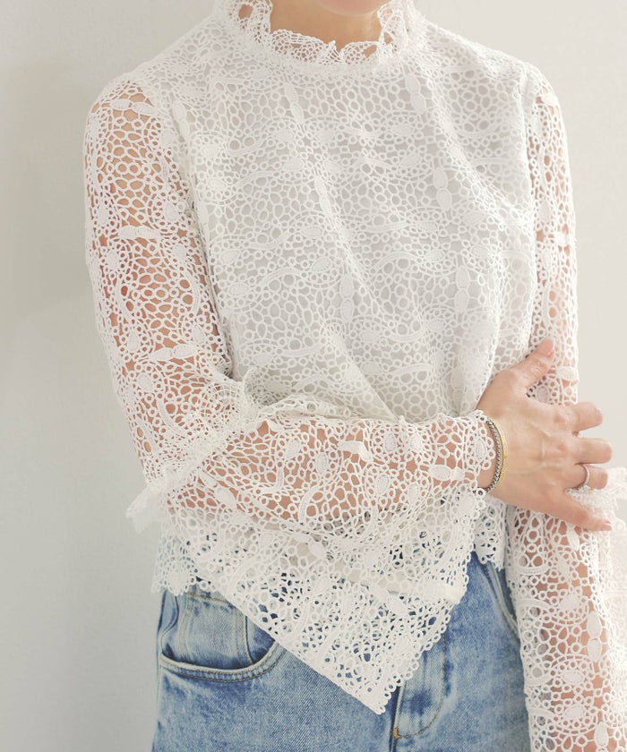 手洗い可レーススタンドカラーおしゃれフェミニン透け感上品きれいめオケージョン長袖白黒ジョイントスペース