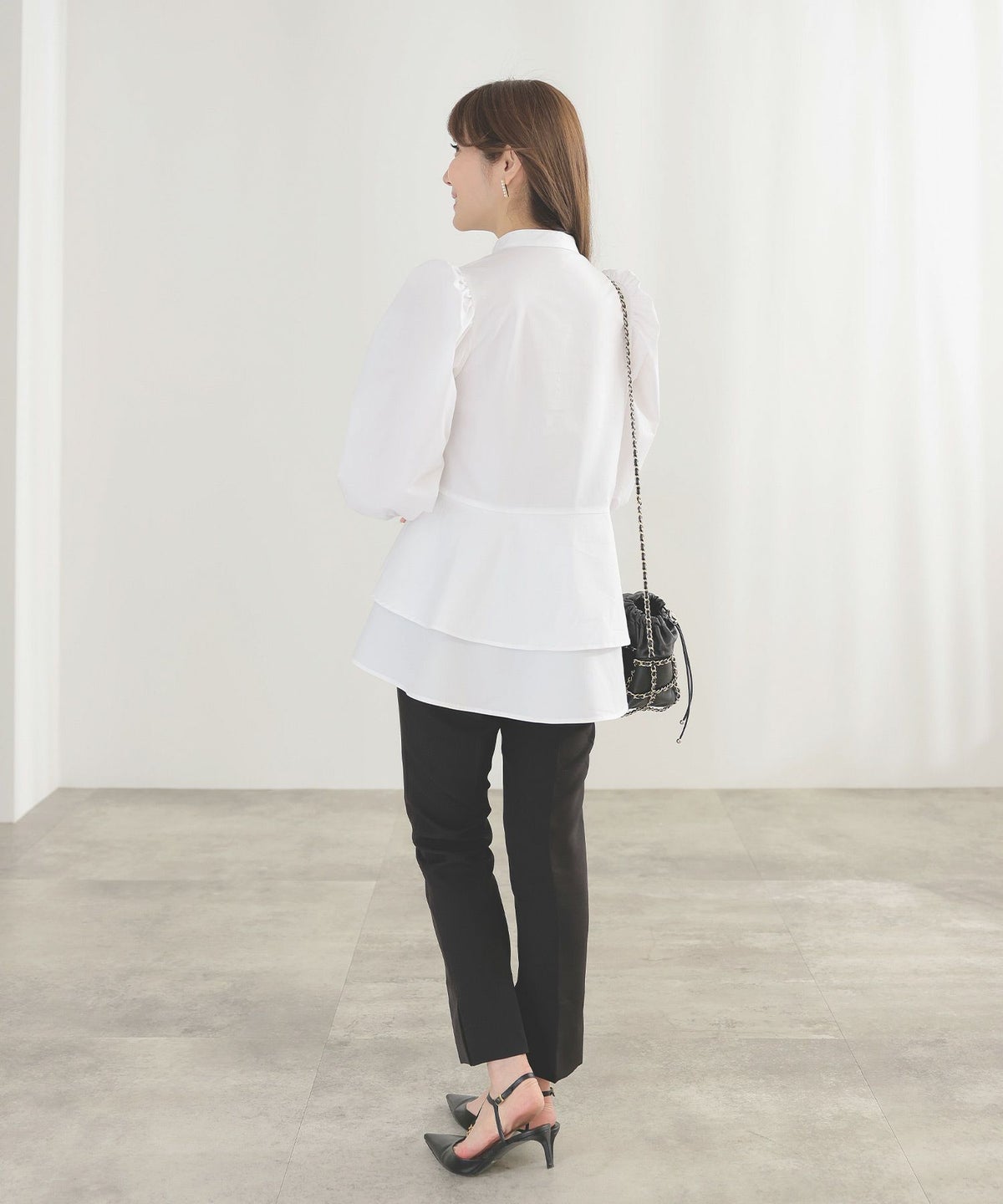 手洗い可くるみ釦フェミニンオフィス春上品大人可愛いきれいめジョイントスペース