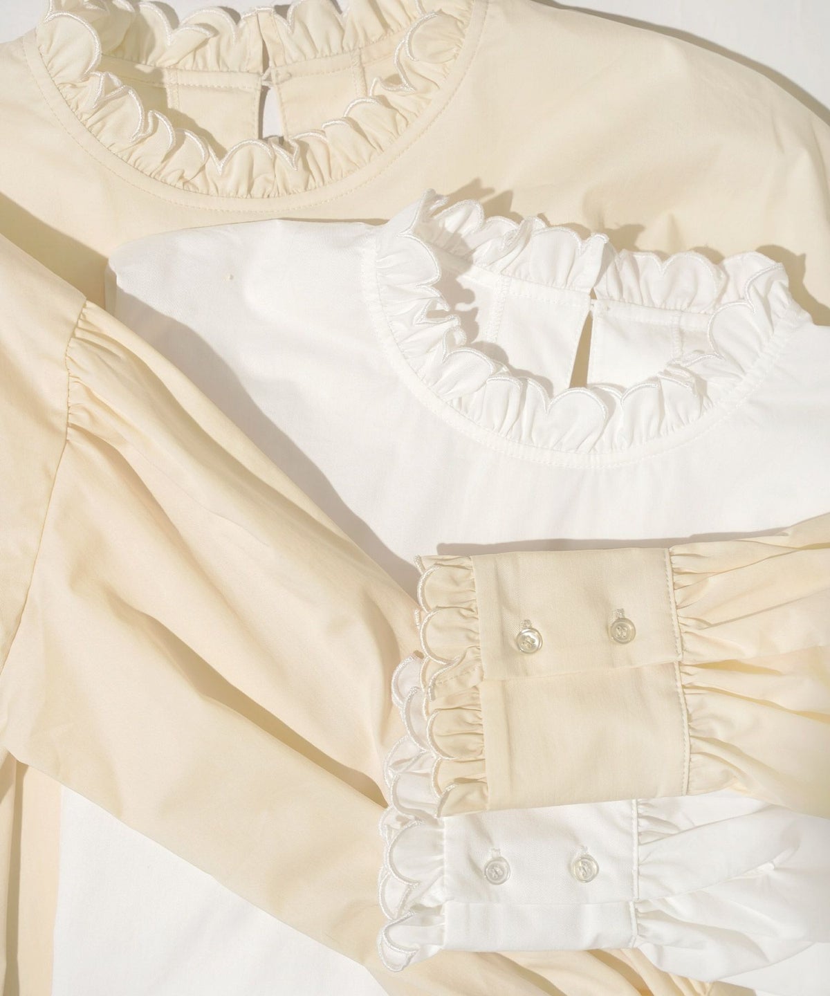 手洗い可インナーサイドスリットレイヤードスタイルフェミニン背涙開き上品きれいめジョイントスペース