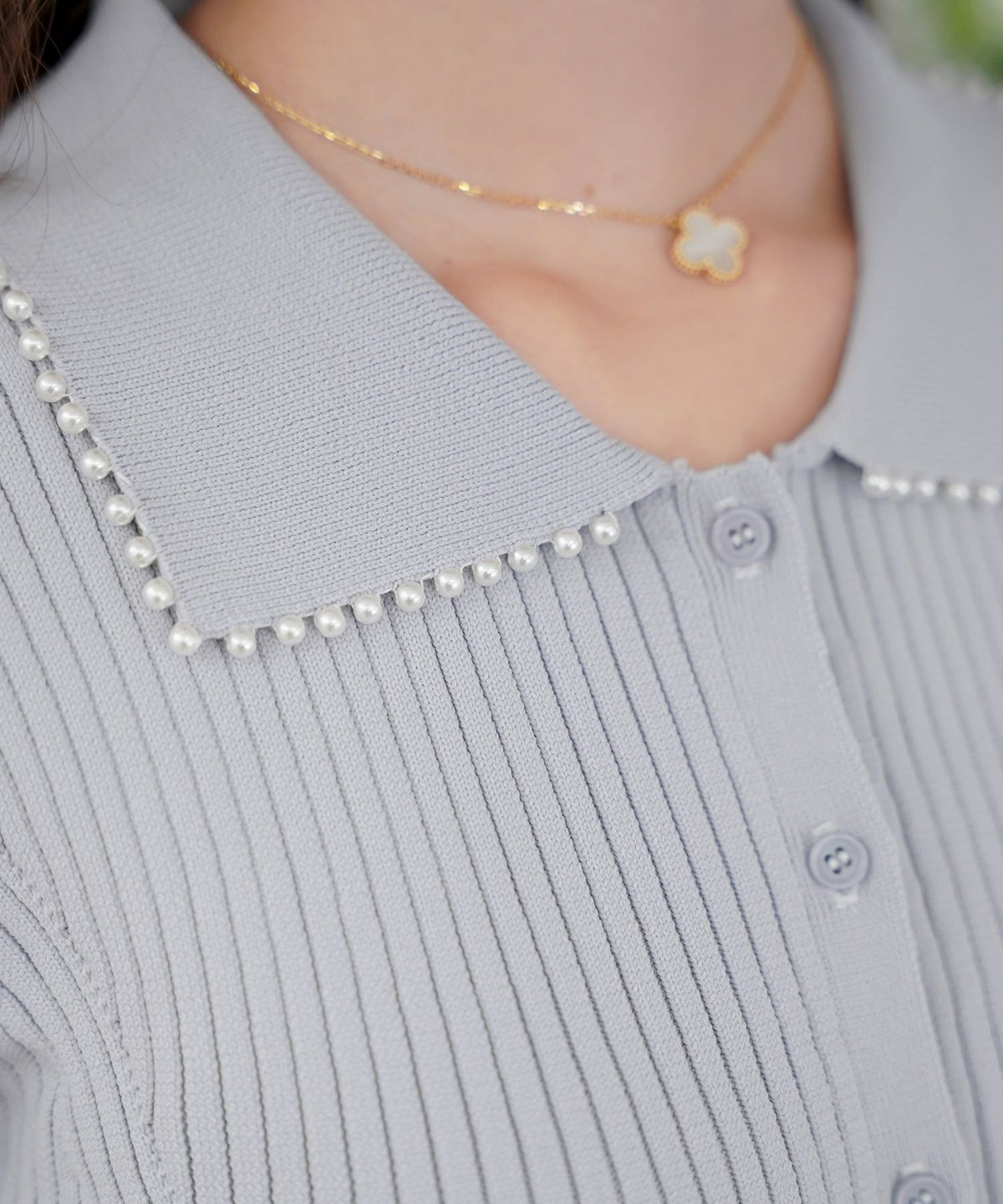 レディース/ワンピース/ニットワンピース/ニット/襟/パール/トリム/長袖/ロング/ミモレ/フレアシルエット/タック/前あき/ピンクベージュ/ブルーグレー/ネイビー/上品/エレガント/フェミニン/大人/新色/チャコール/ベージュ/エクリュ