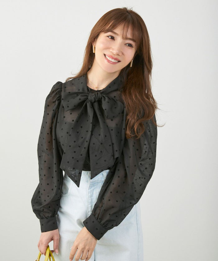 手洗い可オケージョンオフィス学校行事おしゃれフェミニン透け感上品きれいめ長袖白黒ジョイントスペース