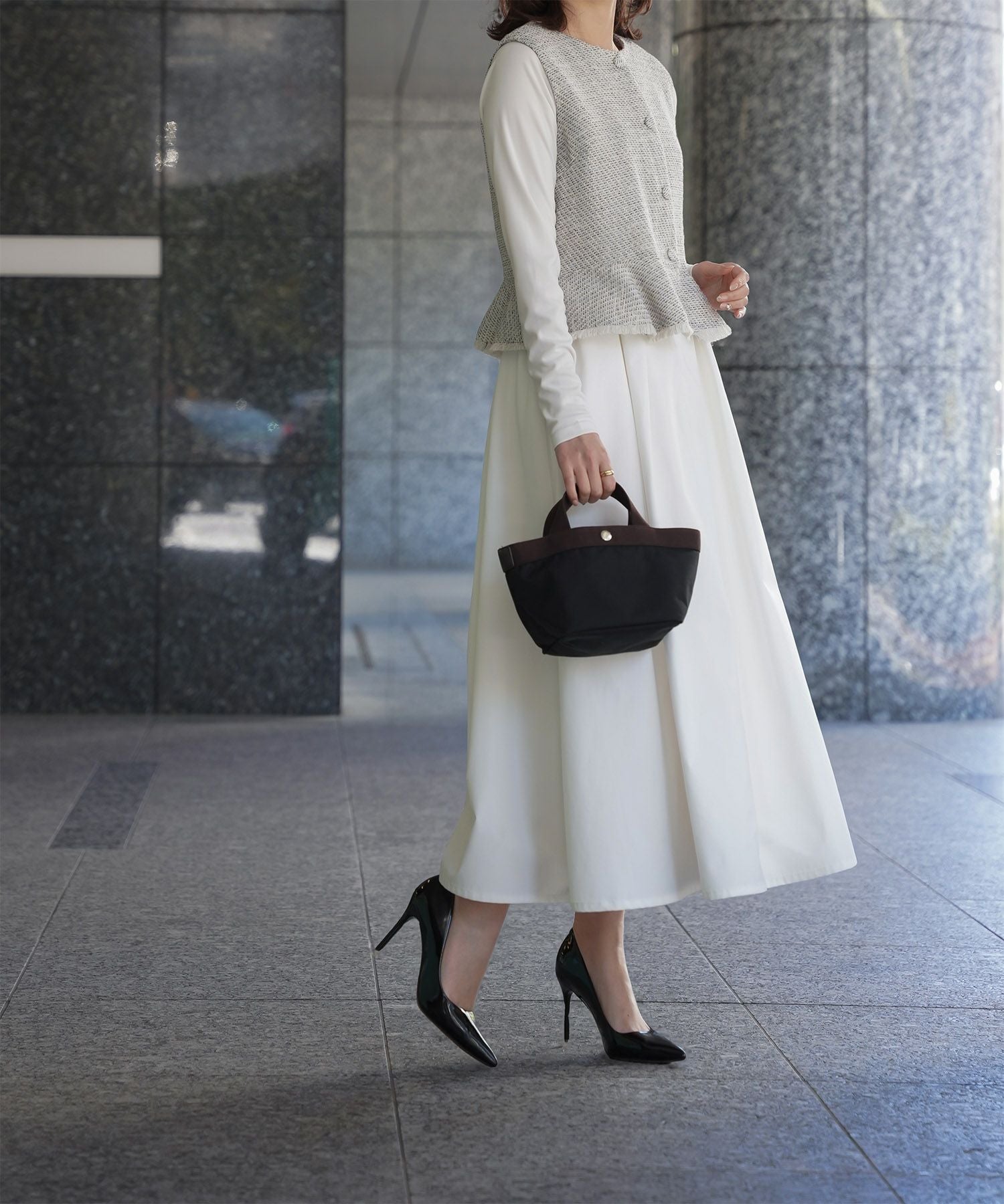 ツイード ジレスタイル ワンピース｜30代、40代 通勤、デート、休日に