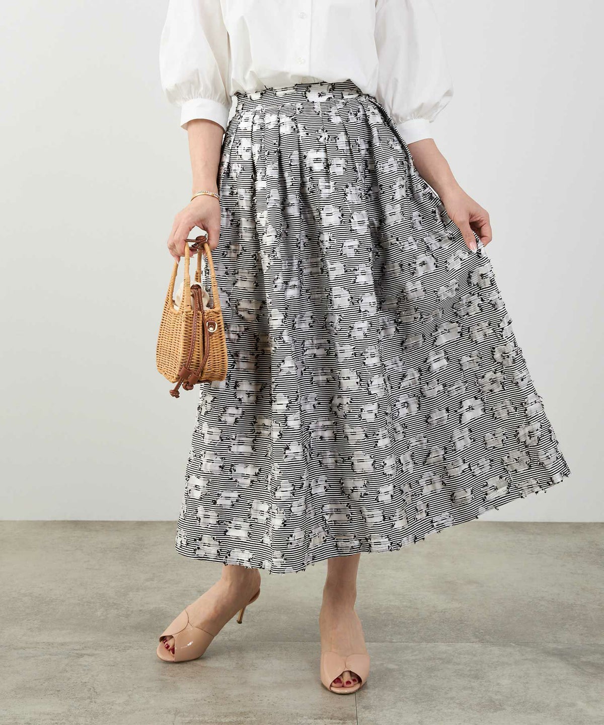 手洗い可おしゃれフェミニン上品エレガント大人可愛いきれいめ花柄フラワー春ジョイントスペース