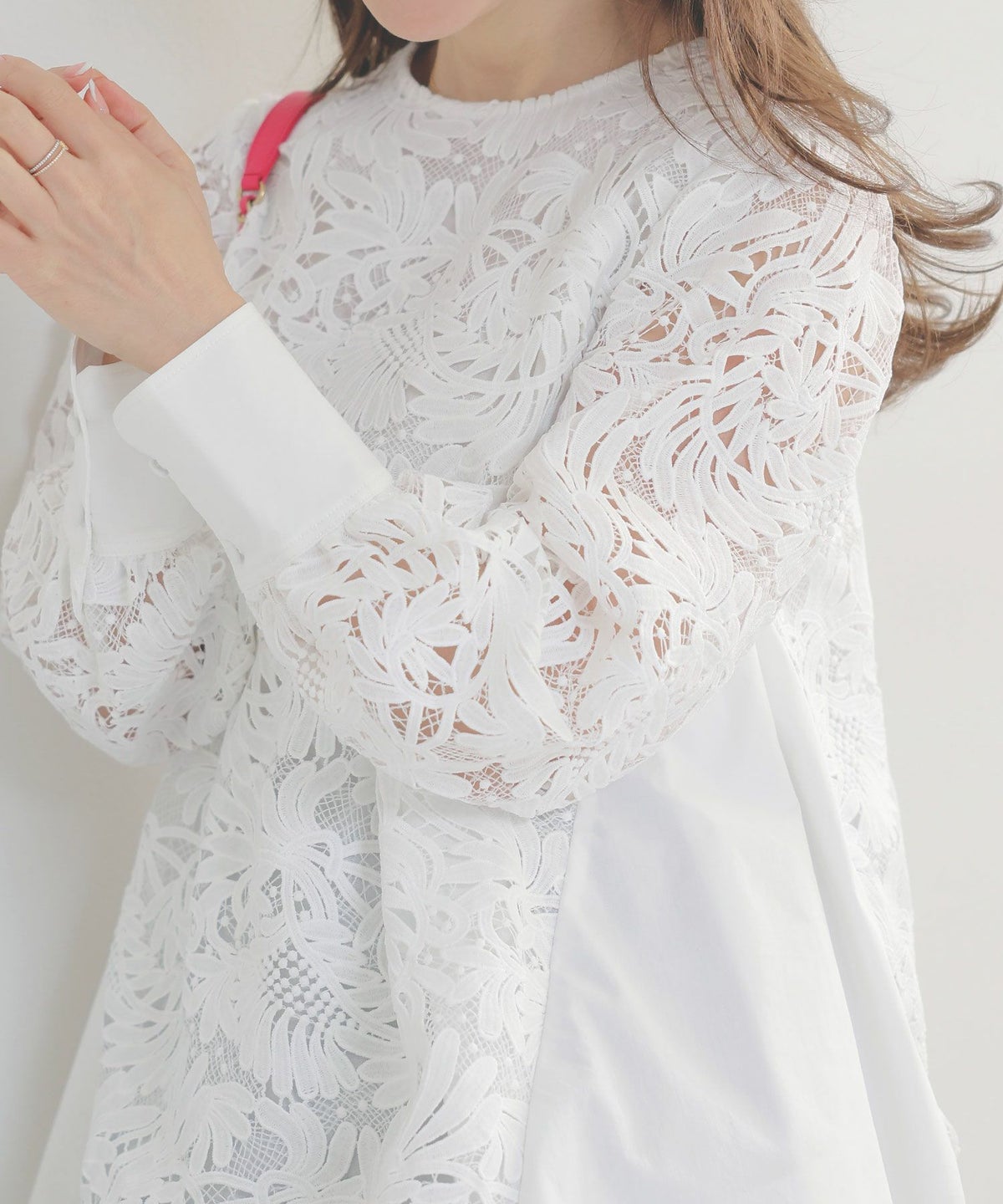 新色追加 手洗い可 オフィス おしゃれ フェミニン 透け感 涙開き カフス 上品 きれいめ 長袖 白 ジョイントスペース